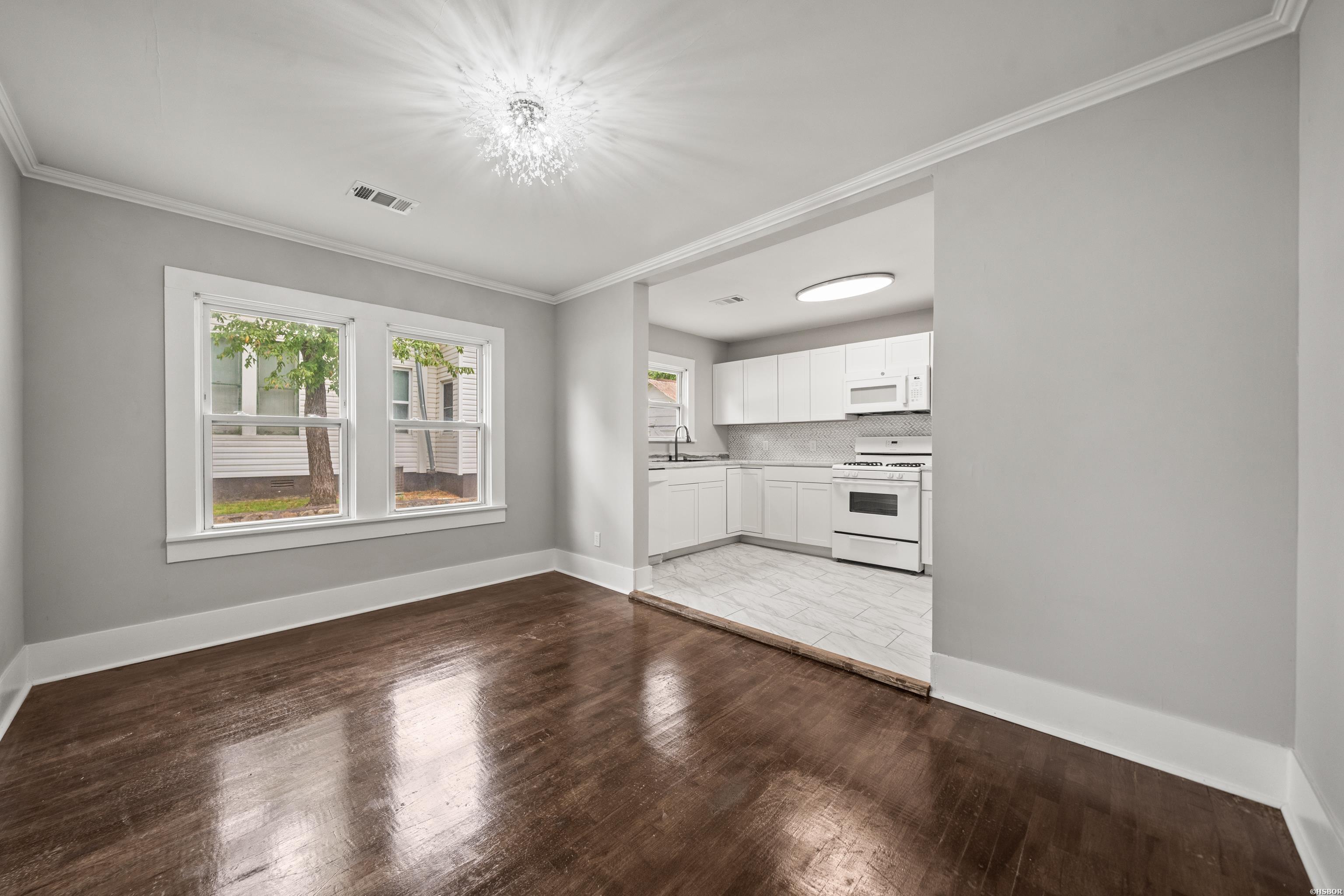 311 Henderson Street Property Photo 15