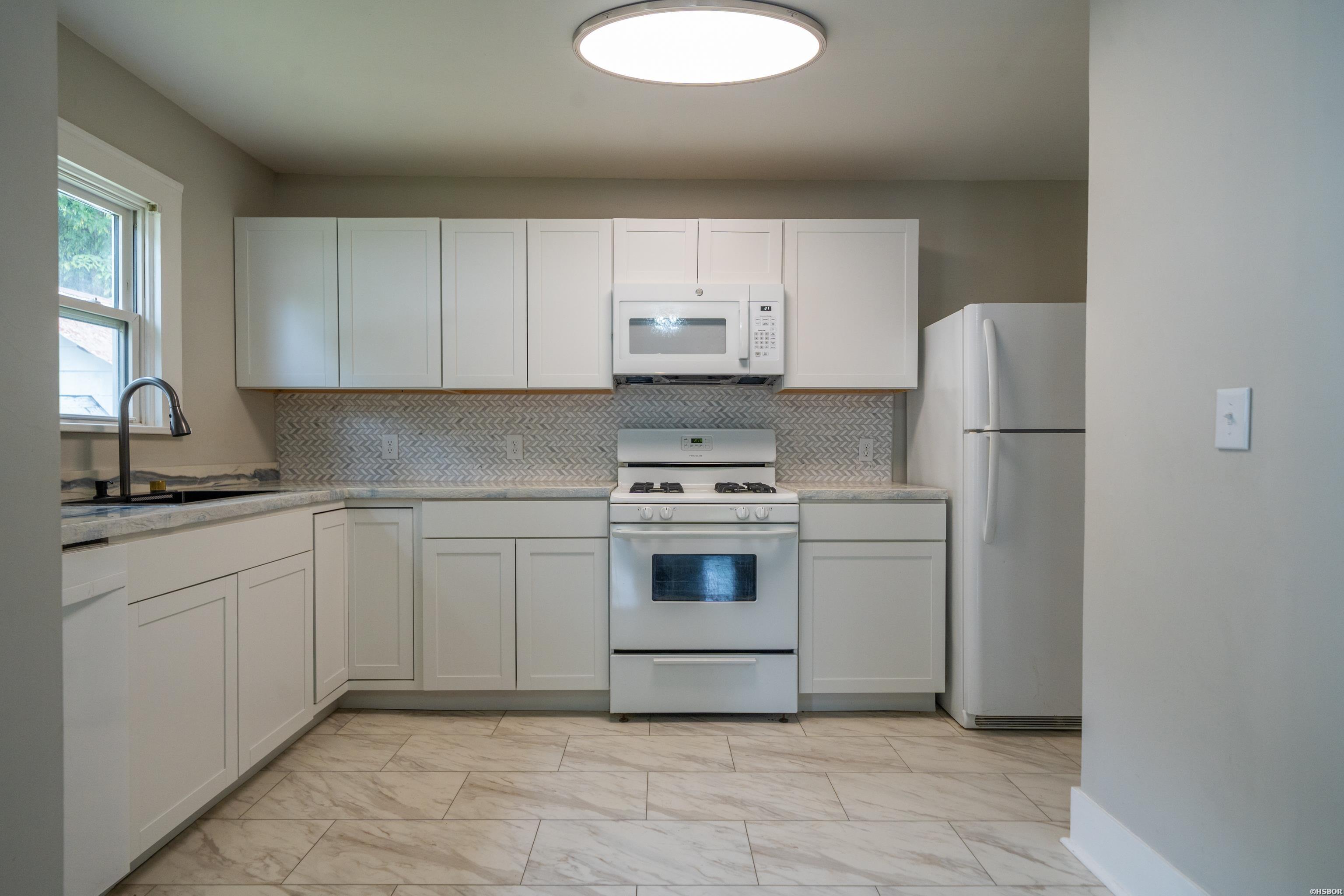 311 Henderson Street Property Photo 18