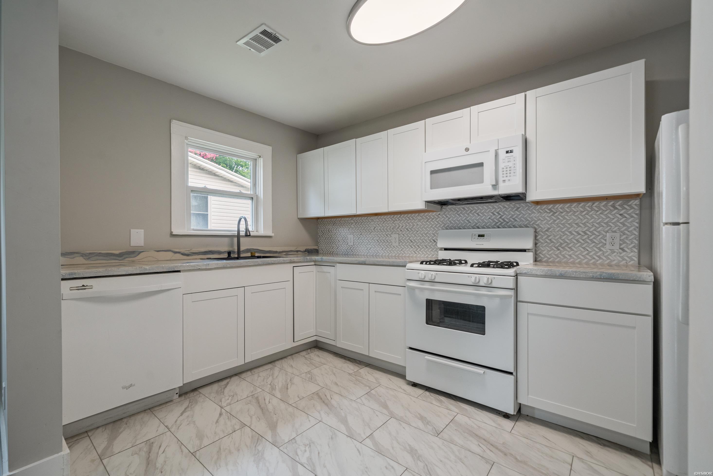 311 Henderson Street Property Photo 19