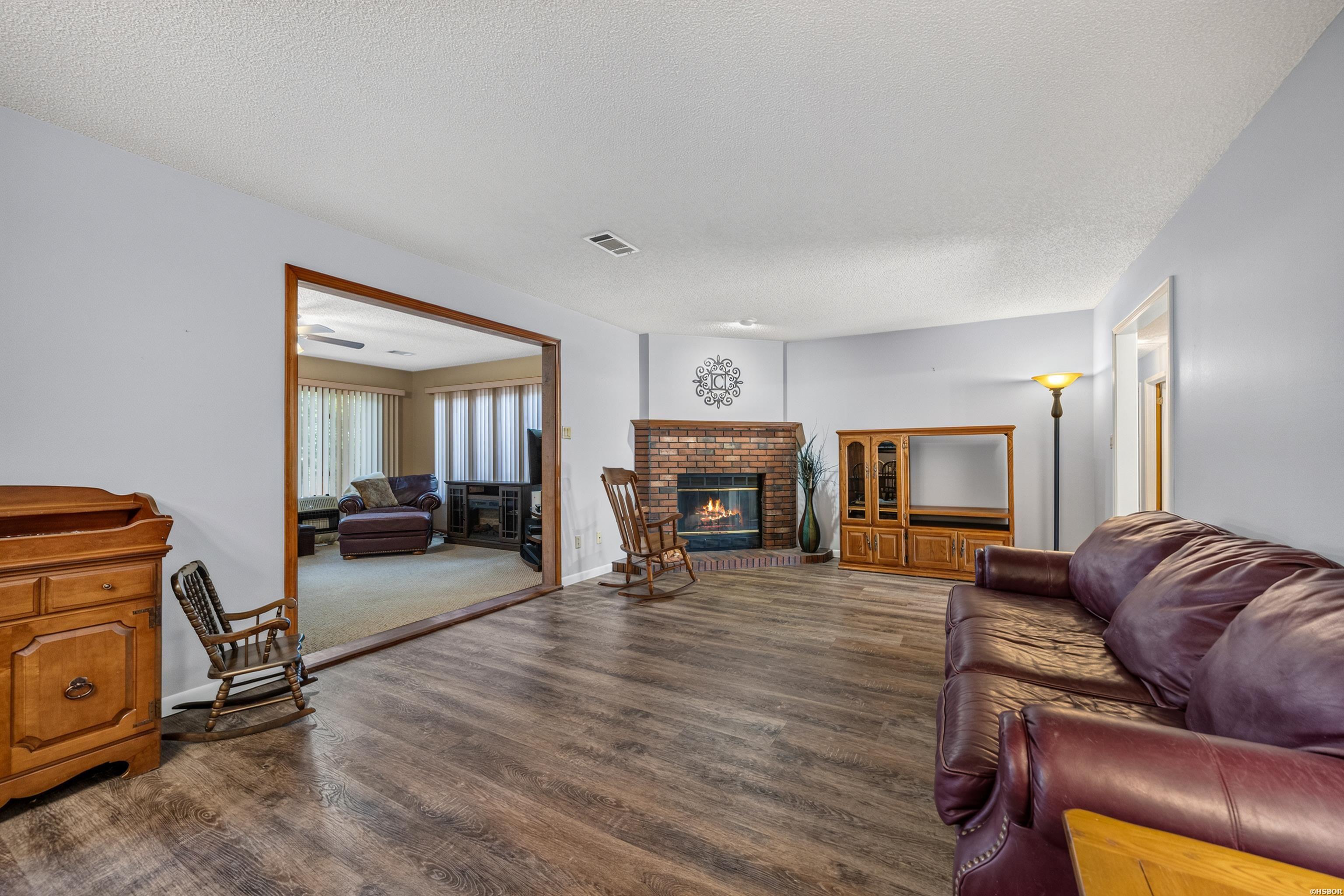 55 Alicante Road Property Photo 4