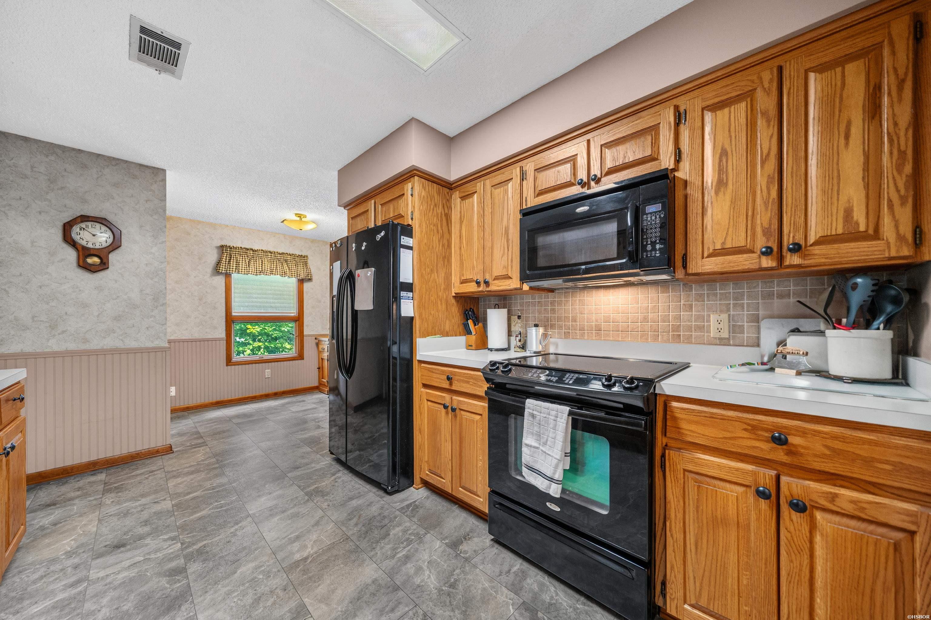 55 Alicante Road Property Photo 17