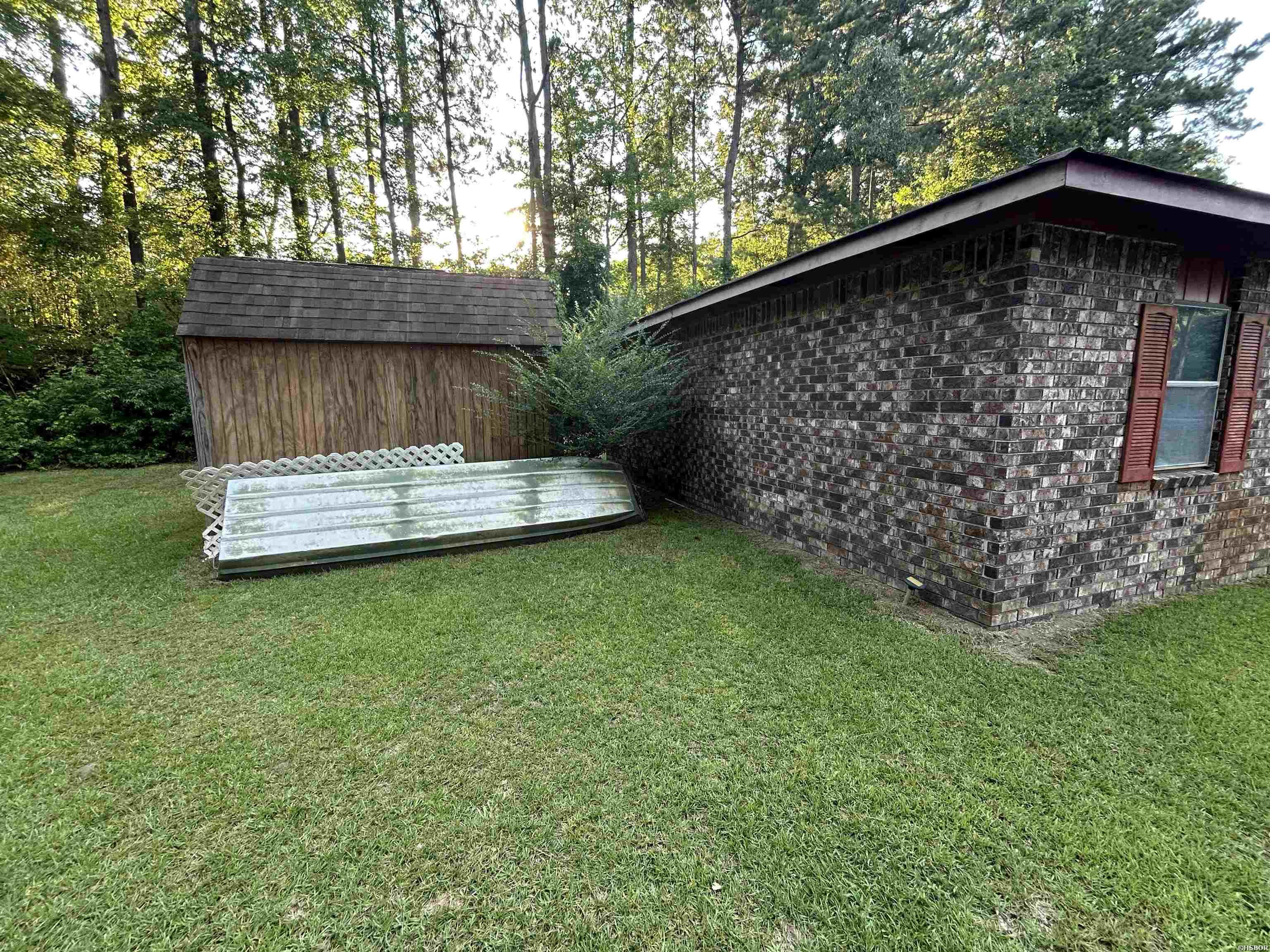 6 Hills Court Property Photo 4