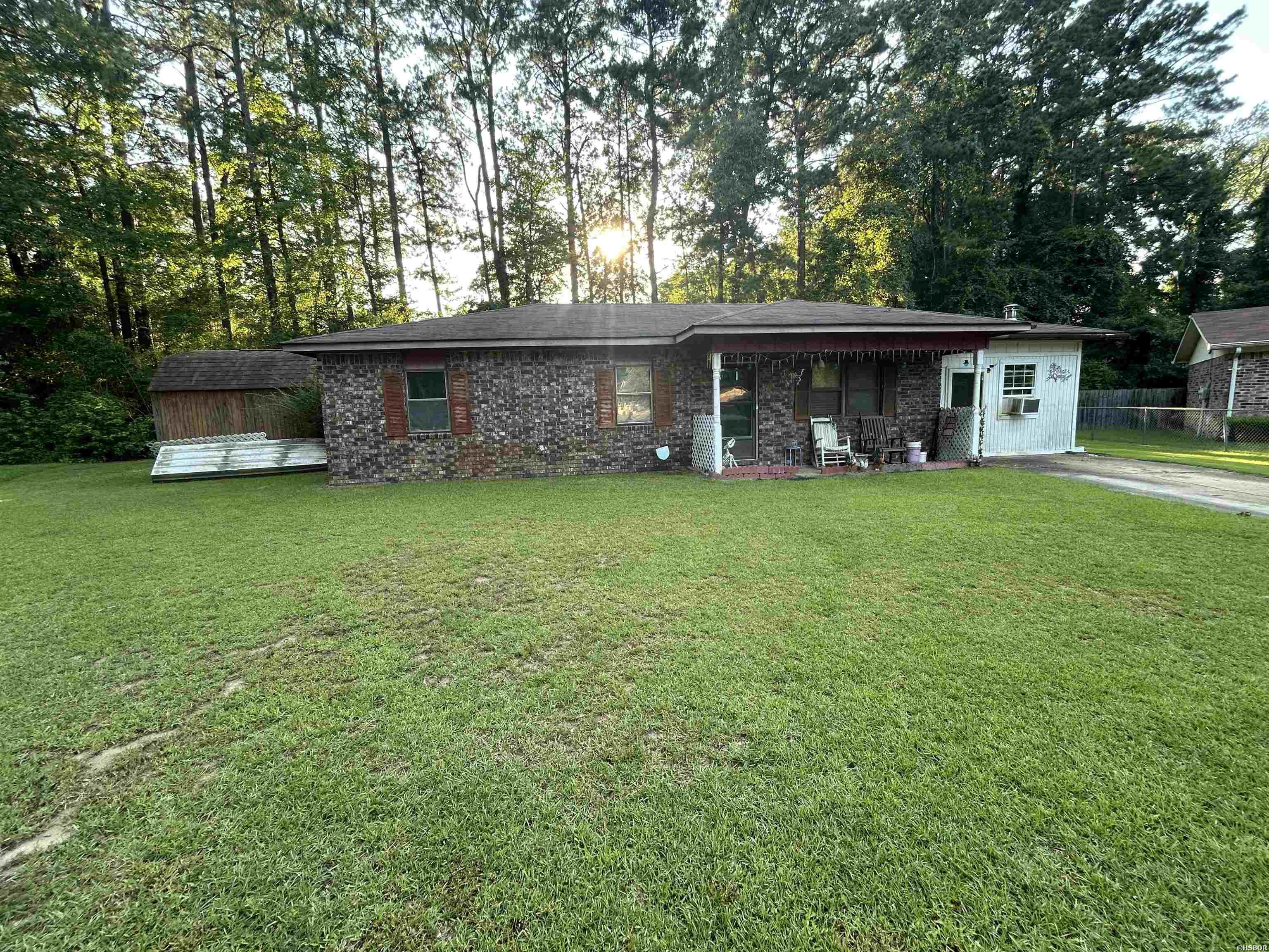 6 Hills Court Property Photo 5