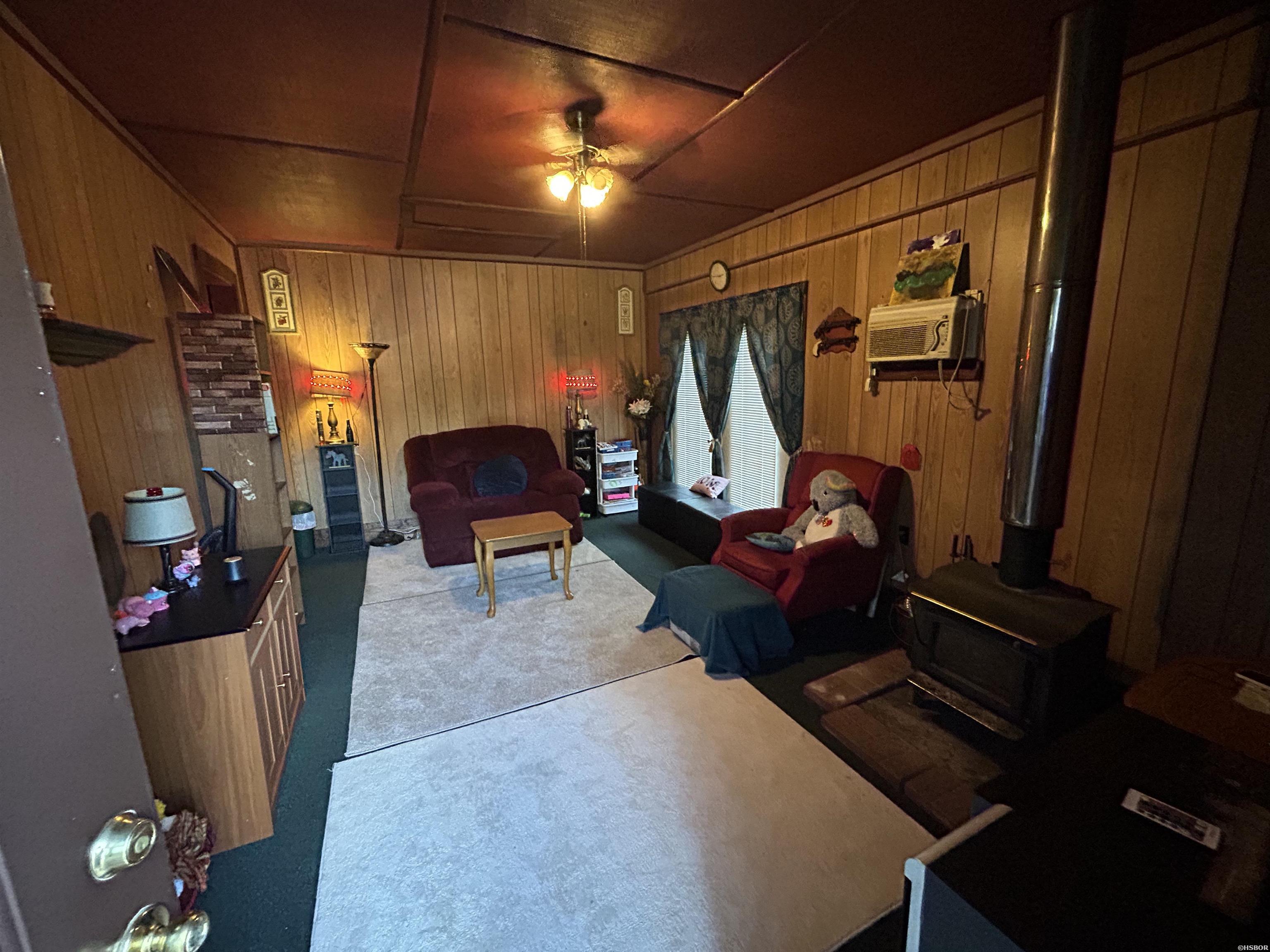 6 Hills Court Property Photo 6