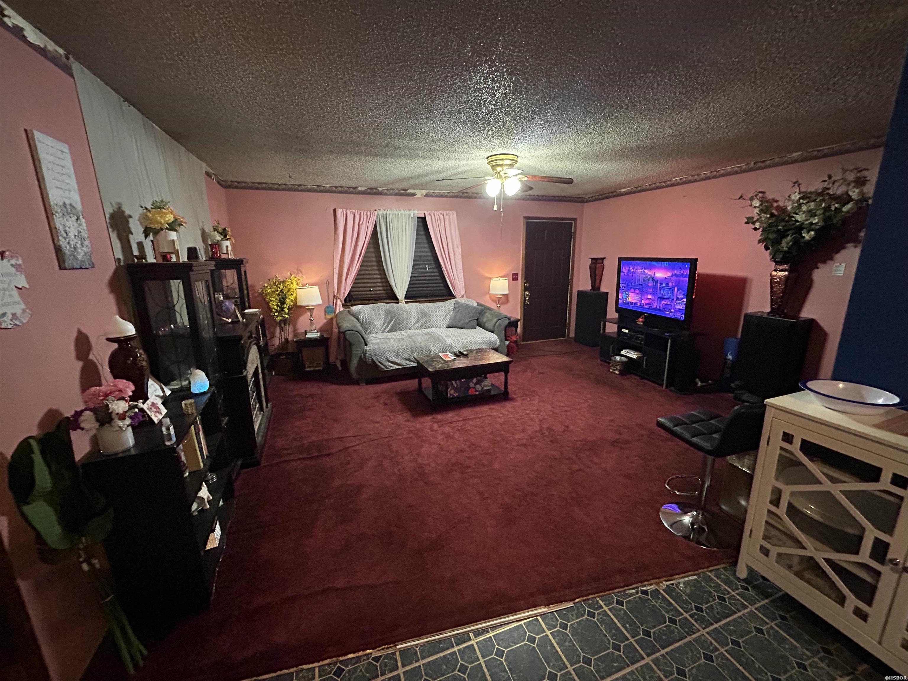 6 Hills Court Property Photo 11