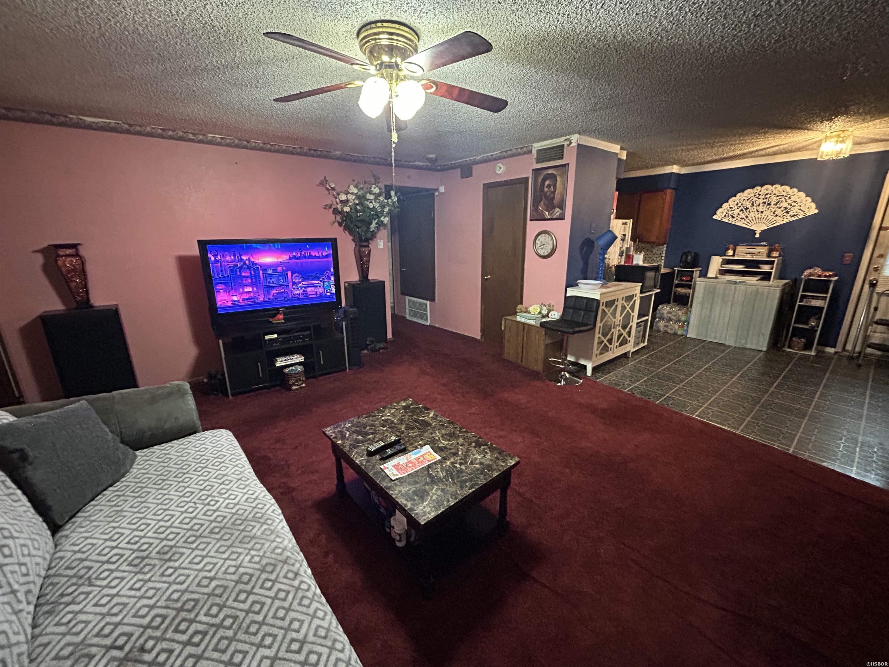 6 Hills Court Property Photo 12