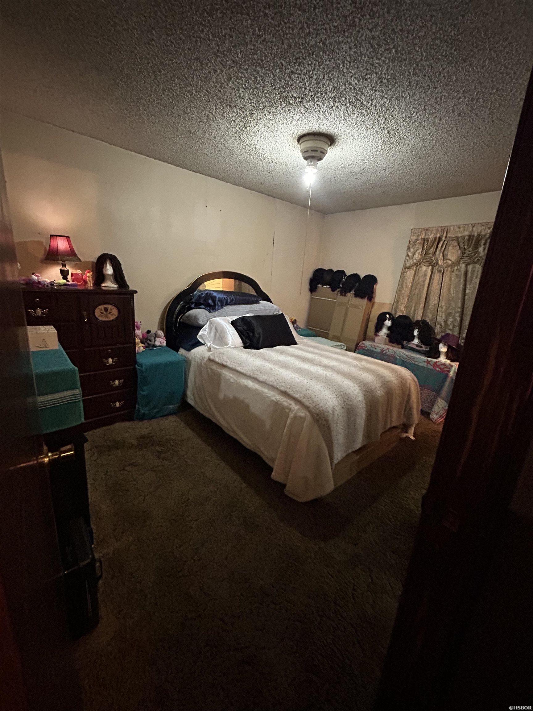6 Hills Court Property Photo 24