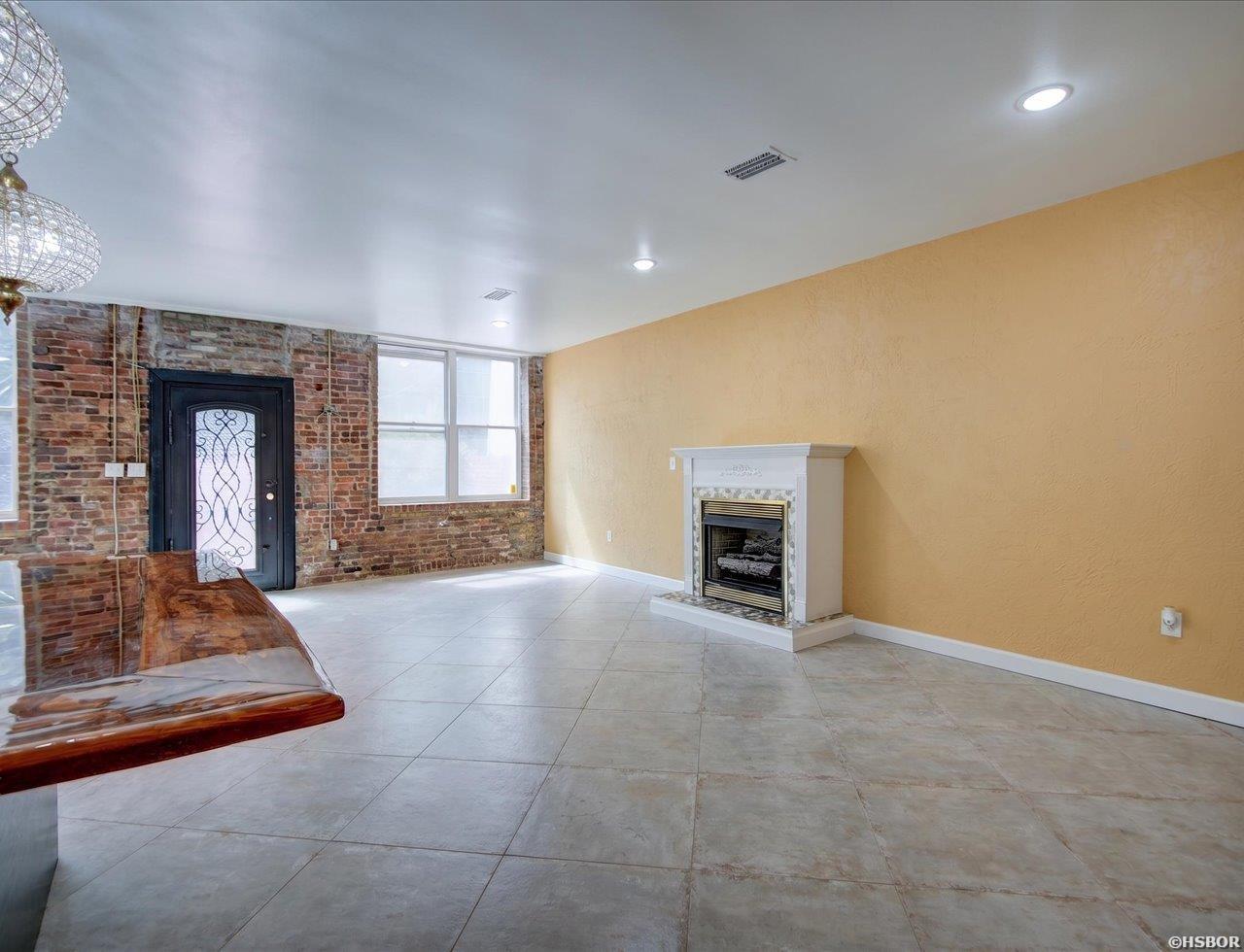 121 Exchange Street Property Photo 19