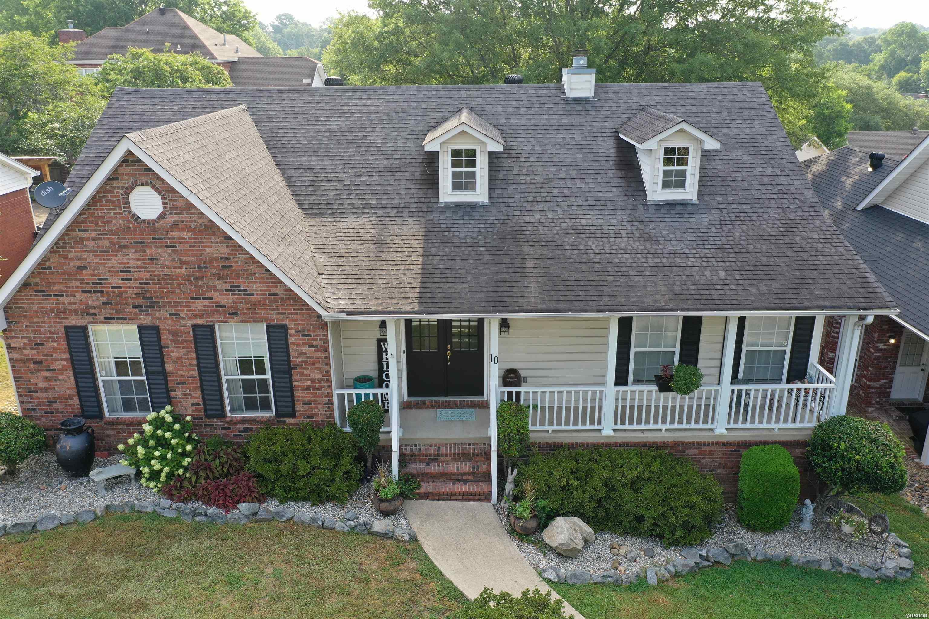 10 Manchester Lane Property Photo 3