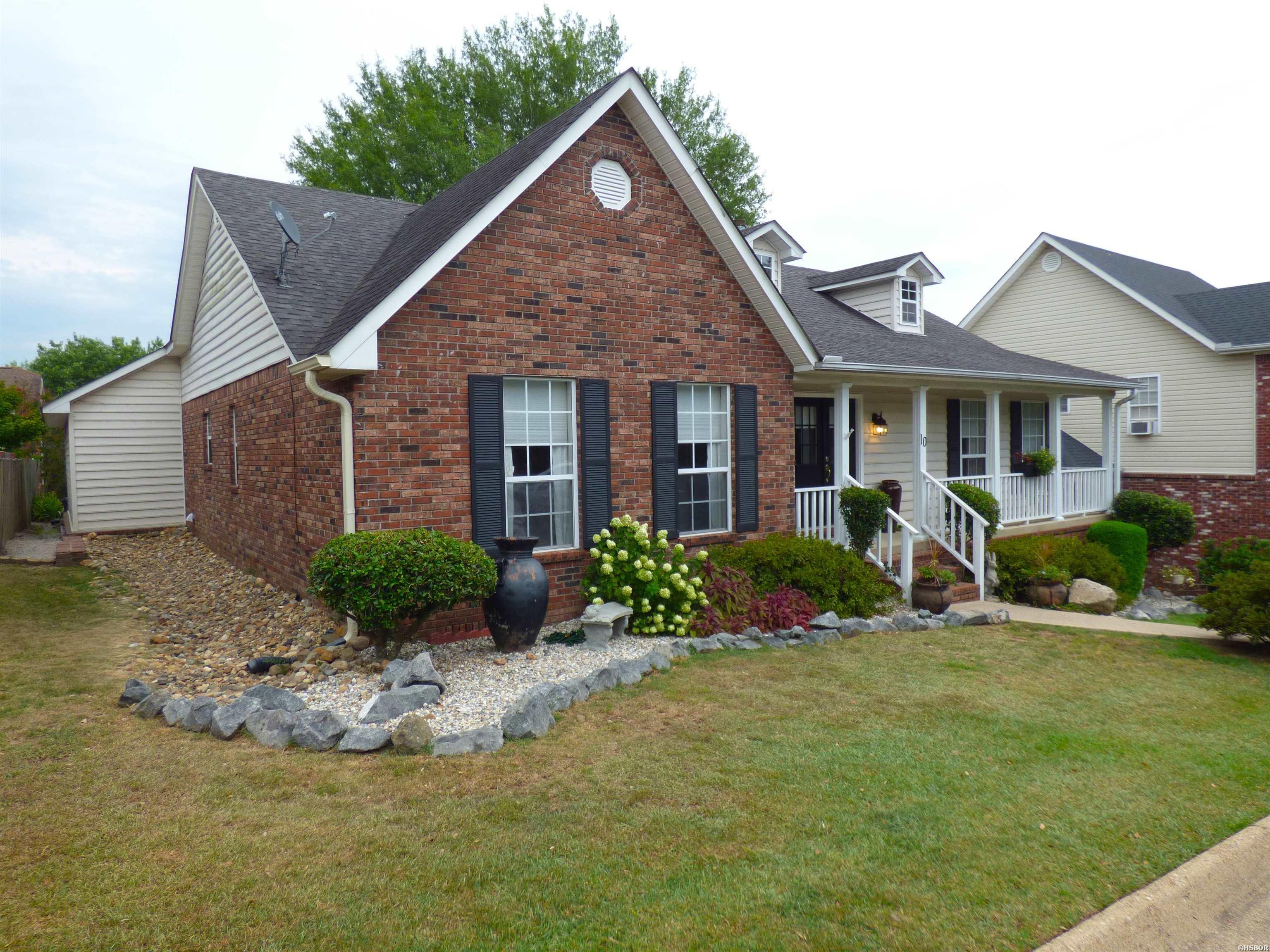 10 Manchester Lane Property Photo 4