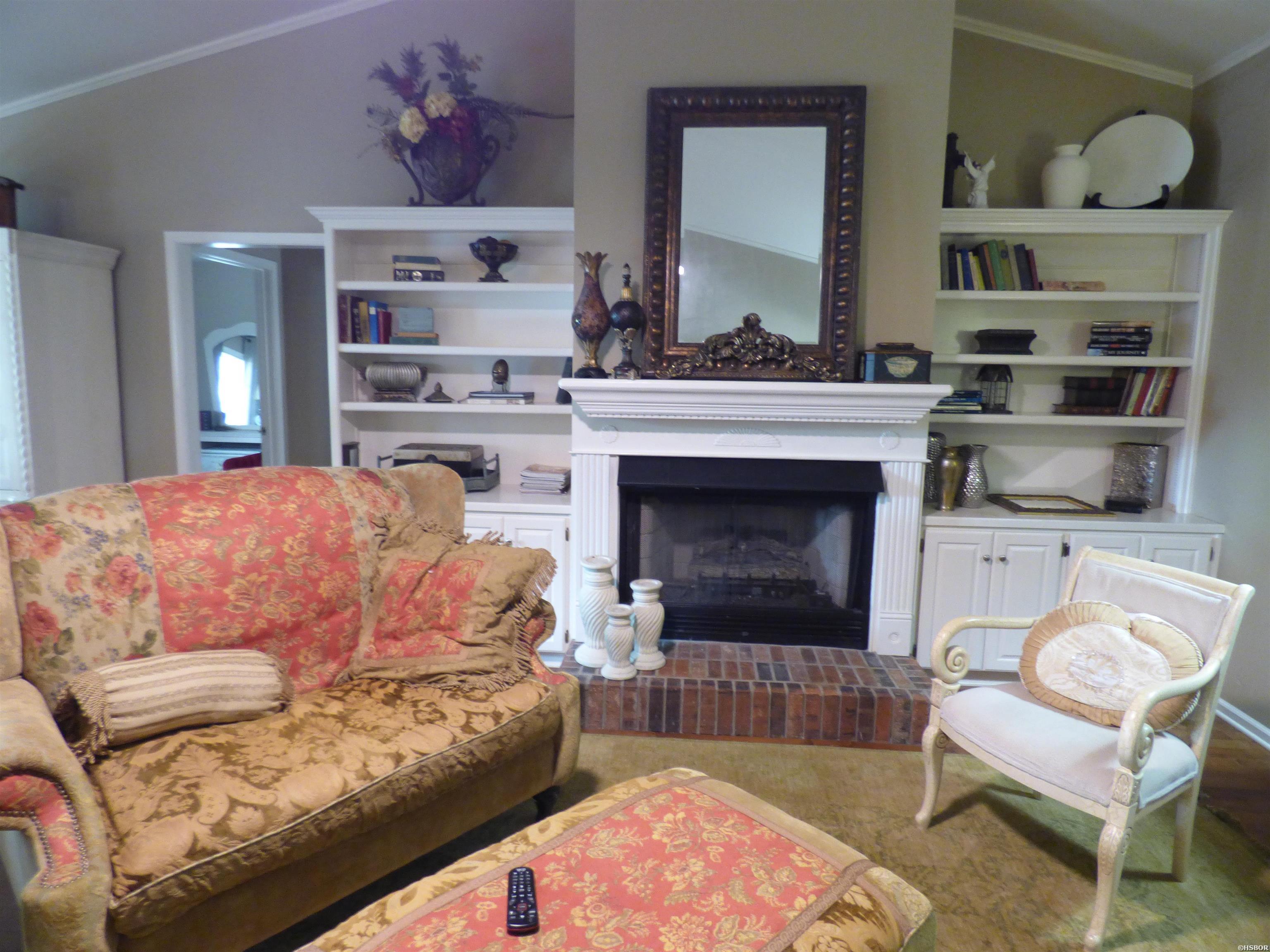 10 Manchester Lane Property Photo 8
