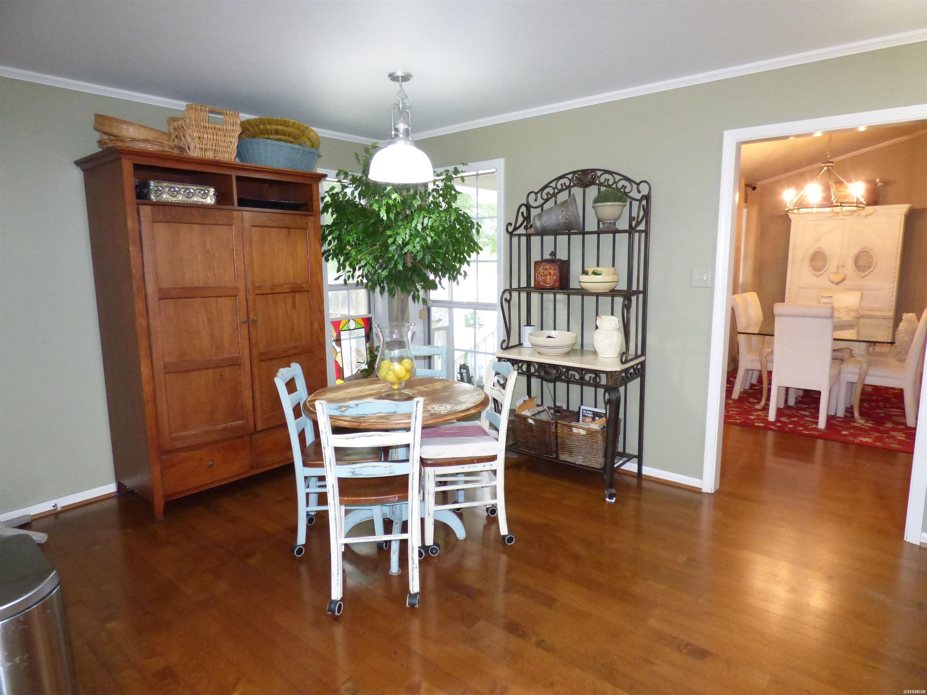 10 Manchester Lane Property Photo 15