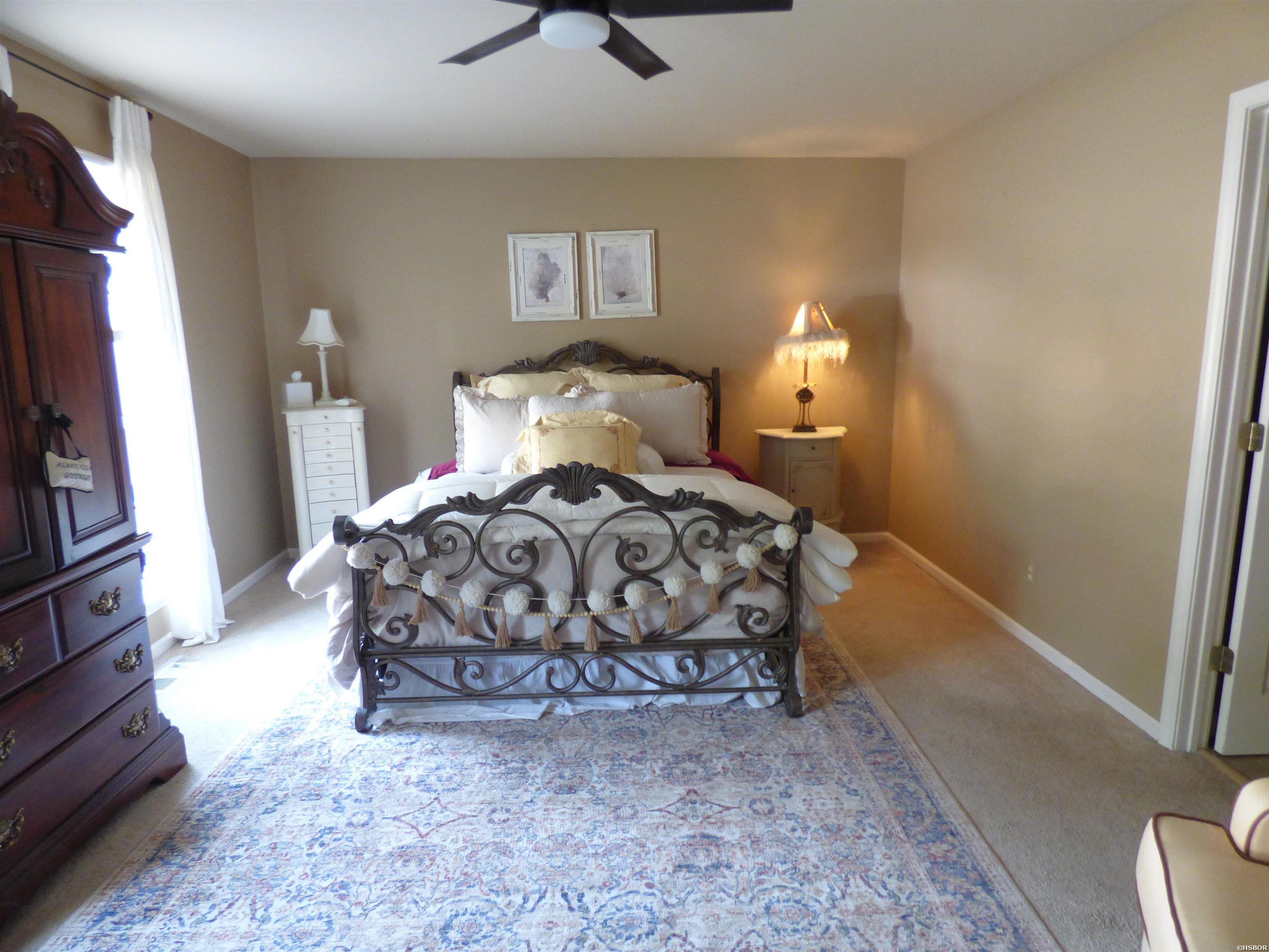 10 Manchester Lane Property Photo 19