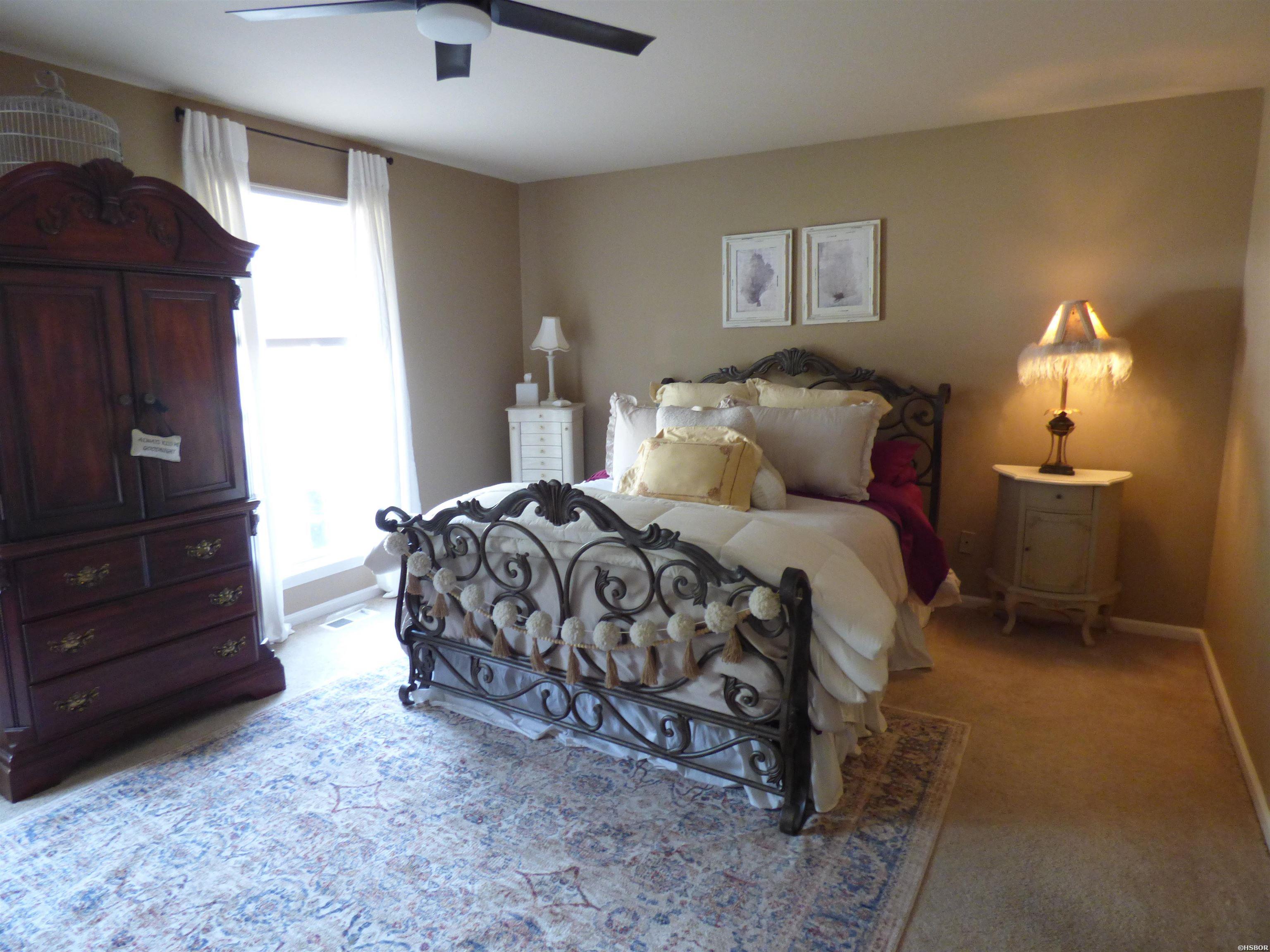 10 Manchester Lane Property Photo 22
