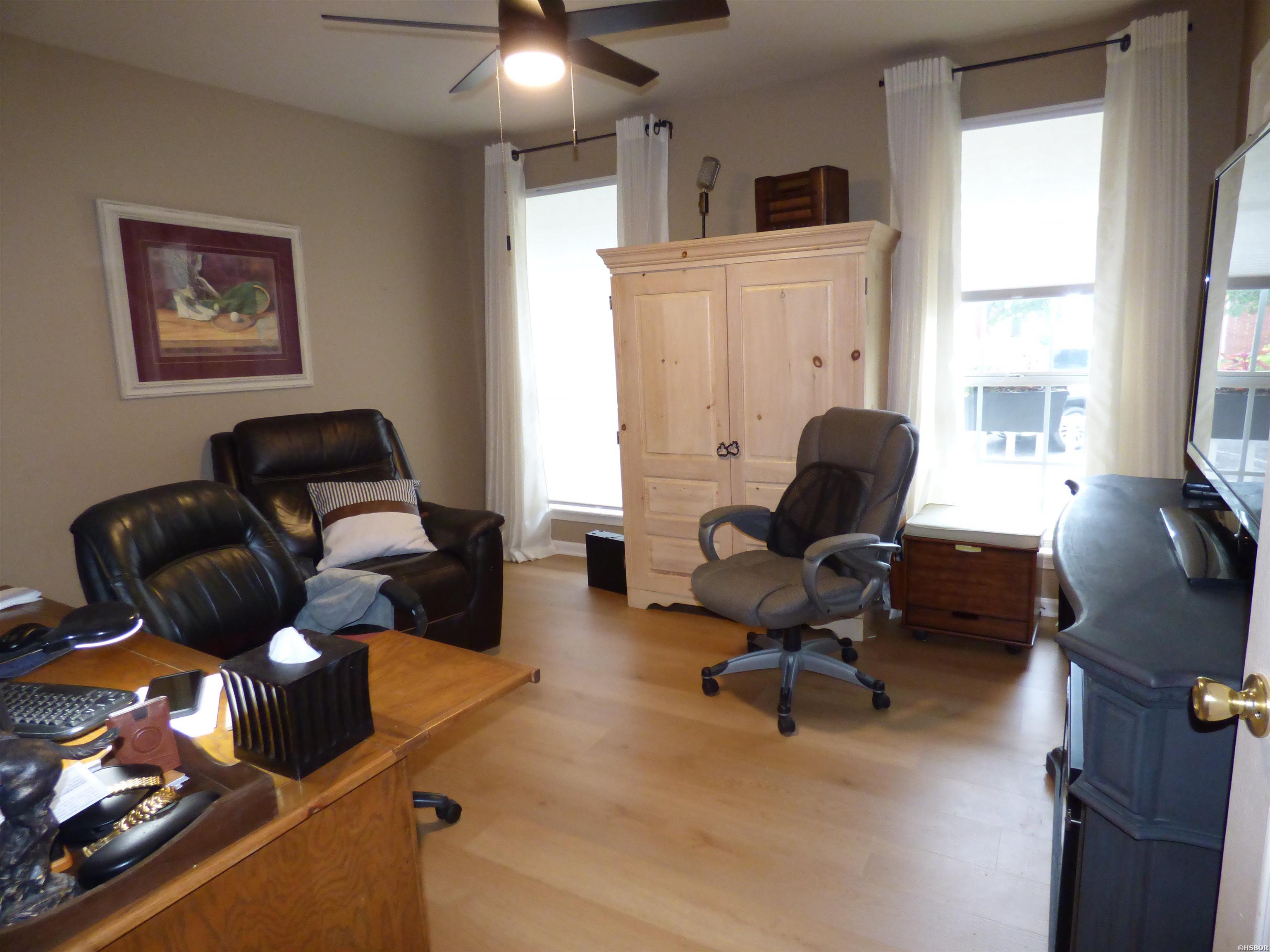 10 Manchester Lane Property Photo 29