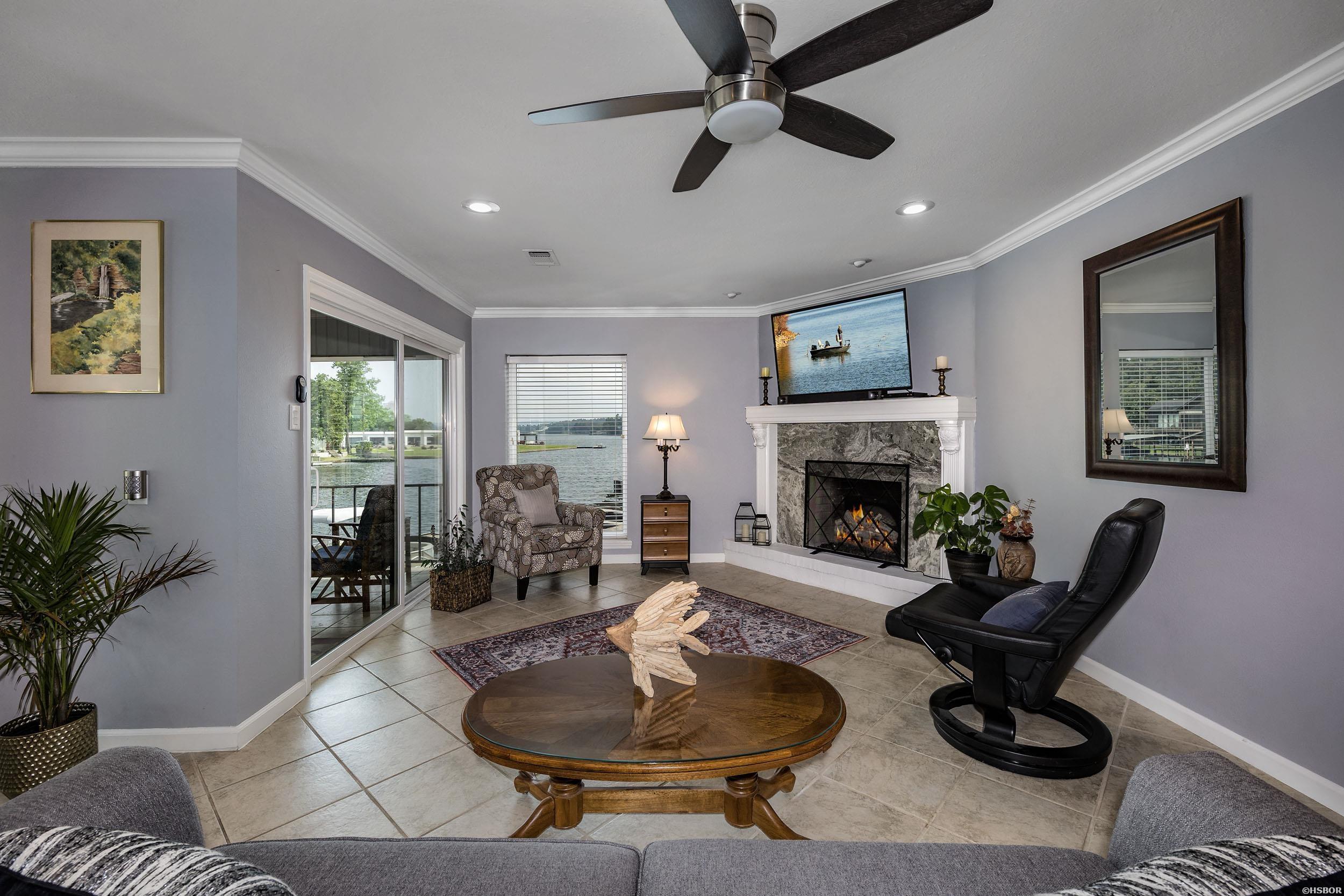 1201 Lakeshore Drive Property Photo 3