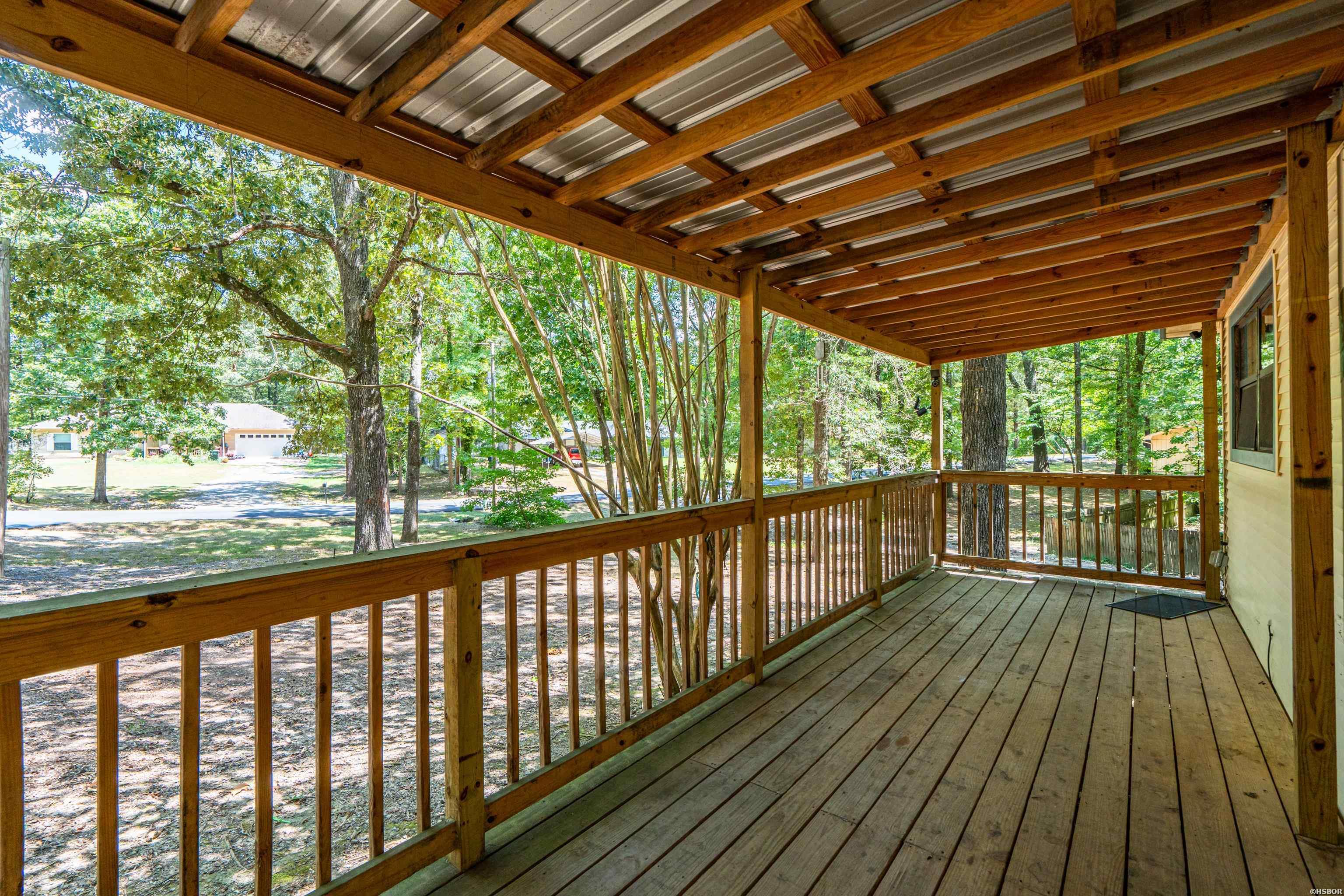 127 Sweetgum Property Photo 6