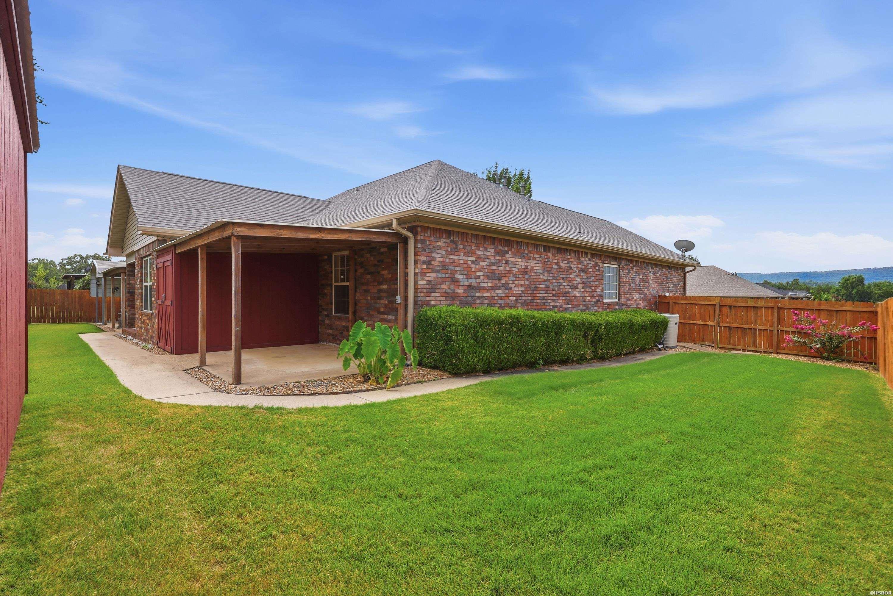 105 Wolfhowl Lane Property Photo 43
