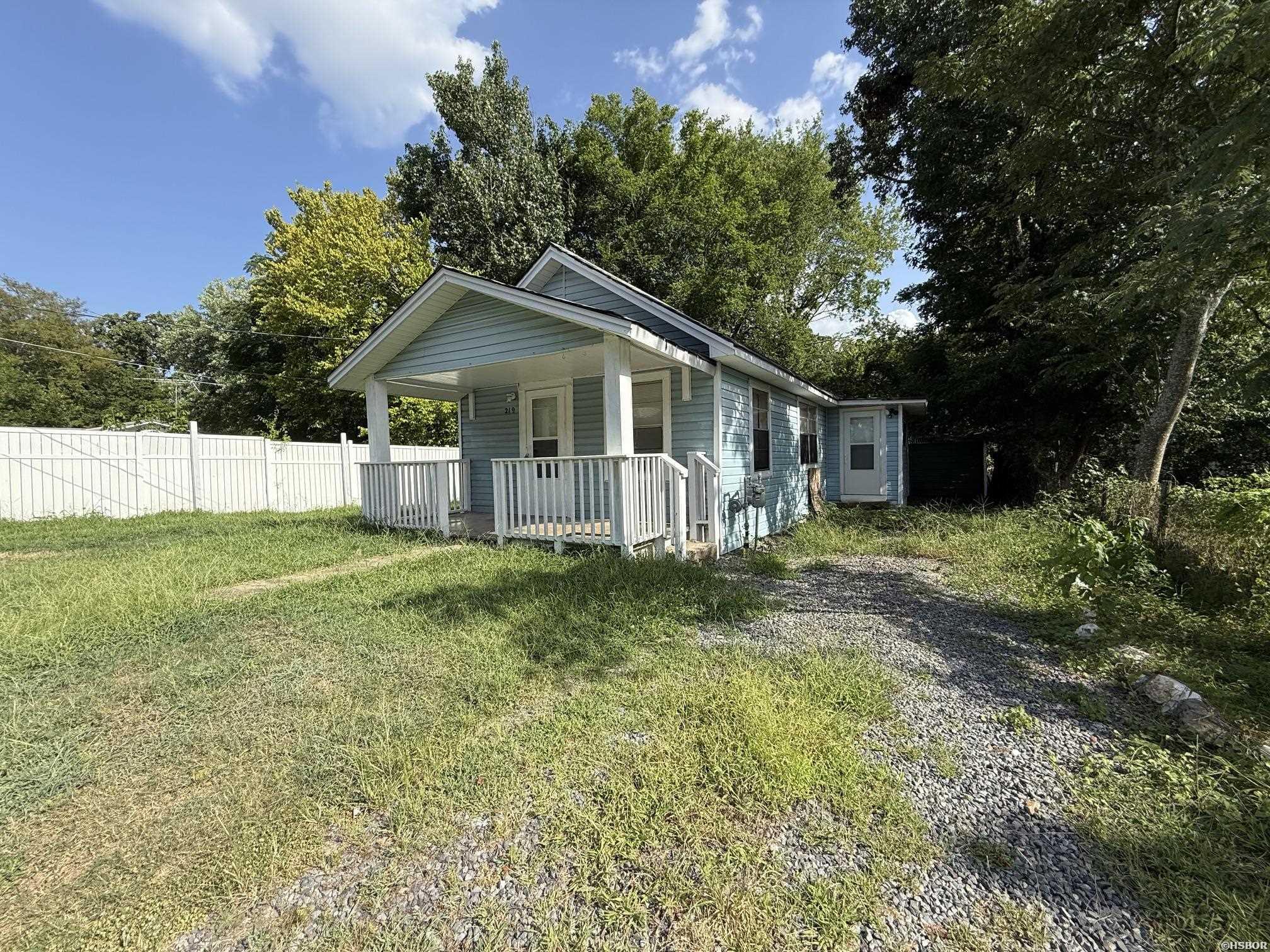 219 Wood Street Property Photo 3