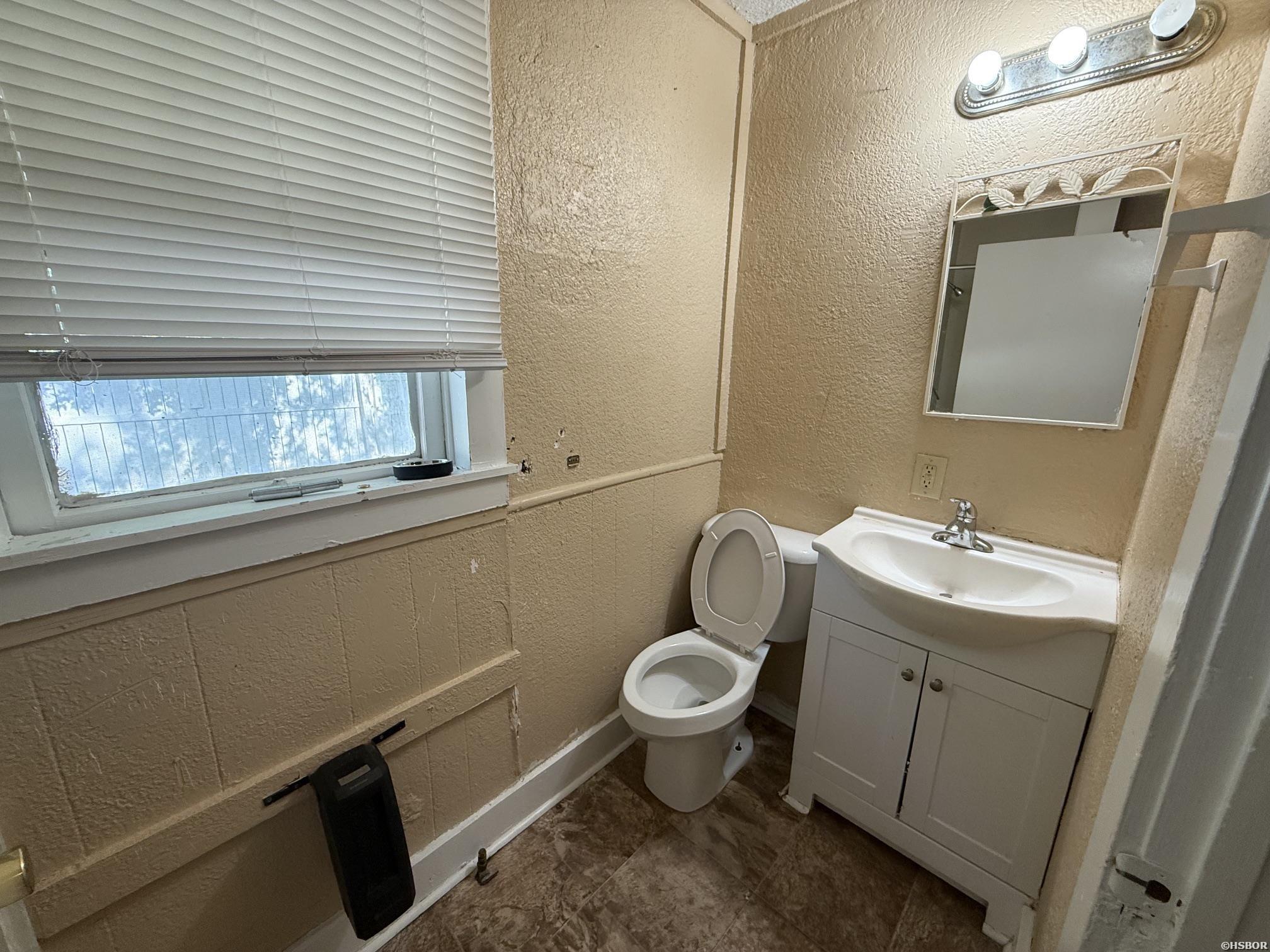 219 Wood Street Property Photo 12