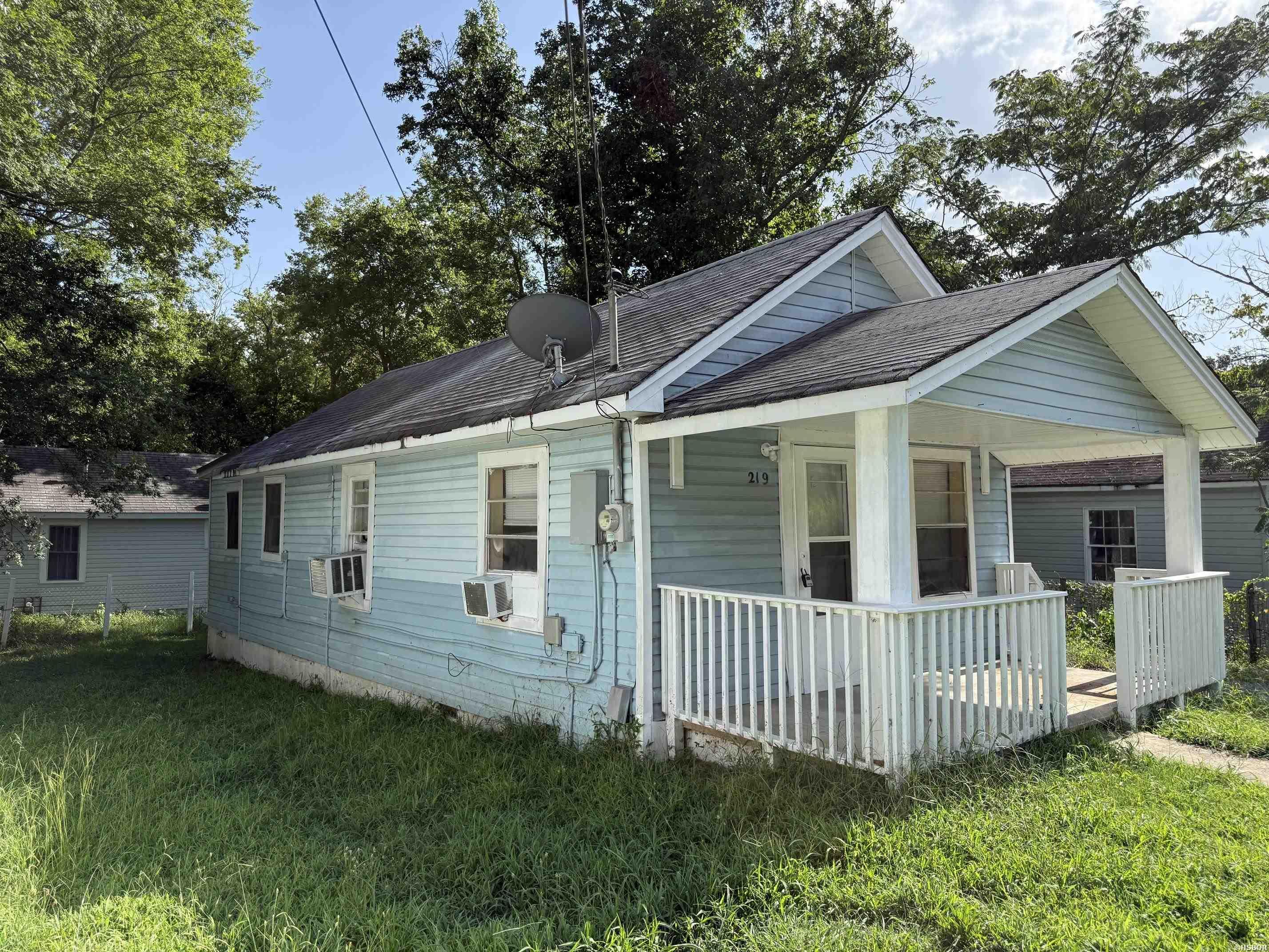 219 Wood Street Property Photo 15