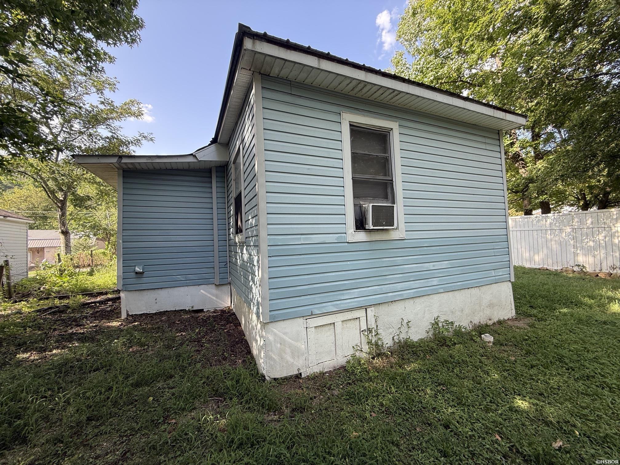 219 Wood Street Property Photo 19