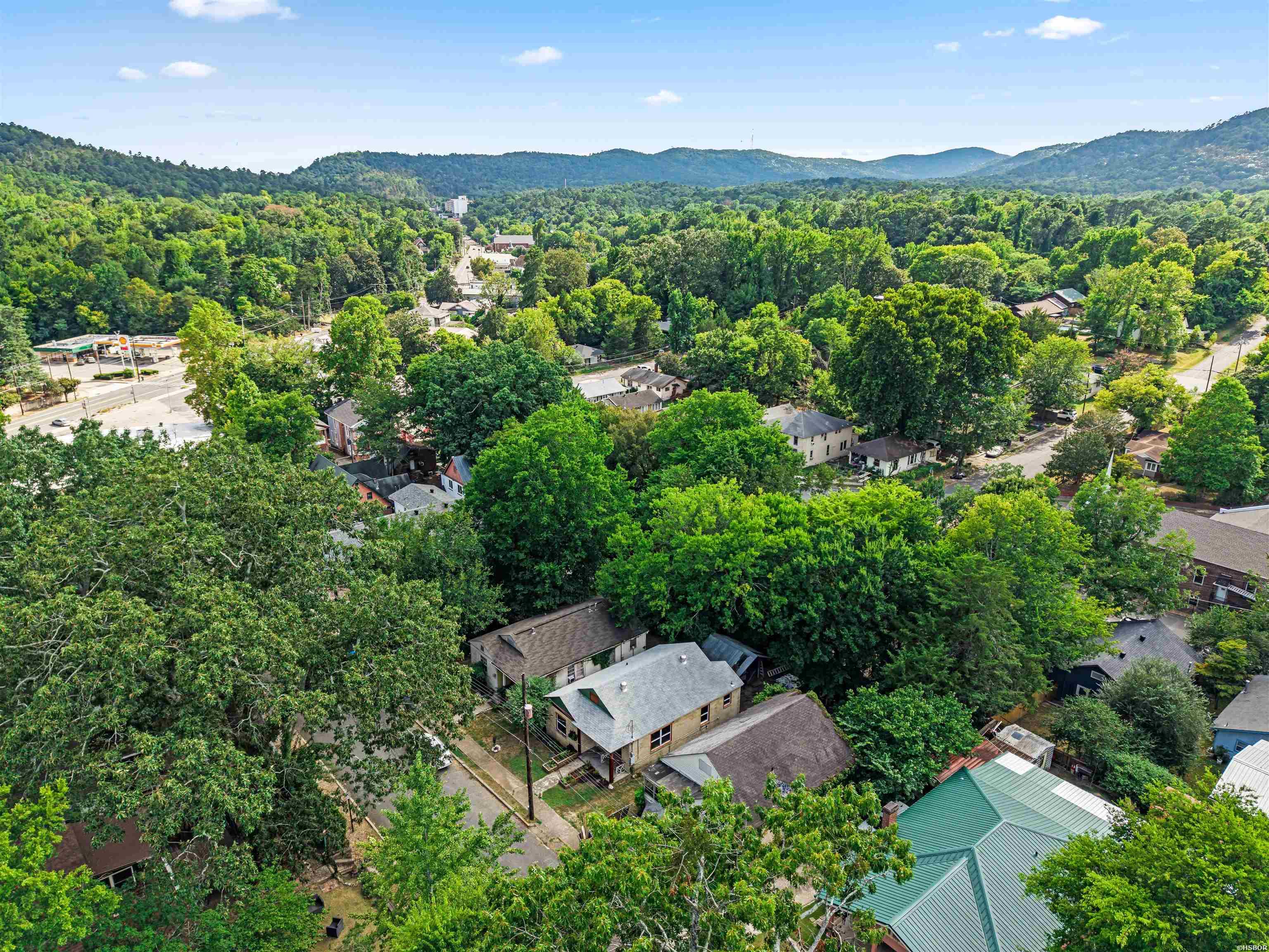 111 Greenway Street Property Photo 4