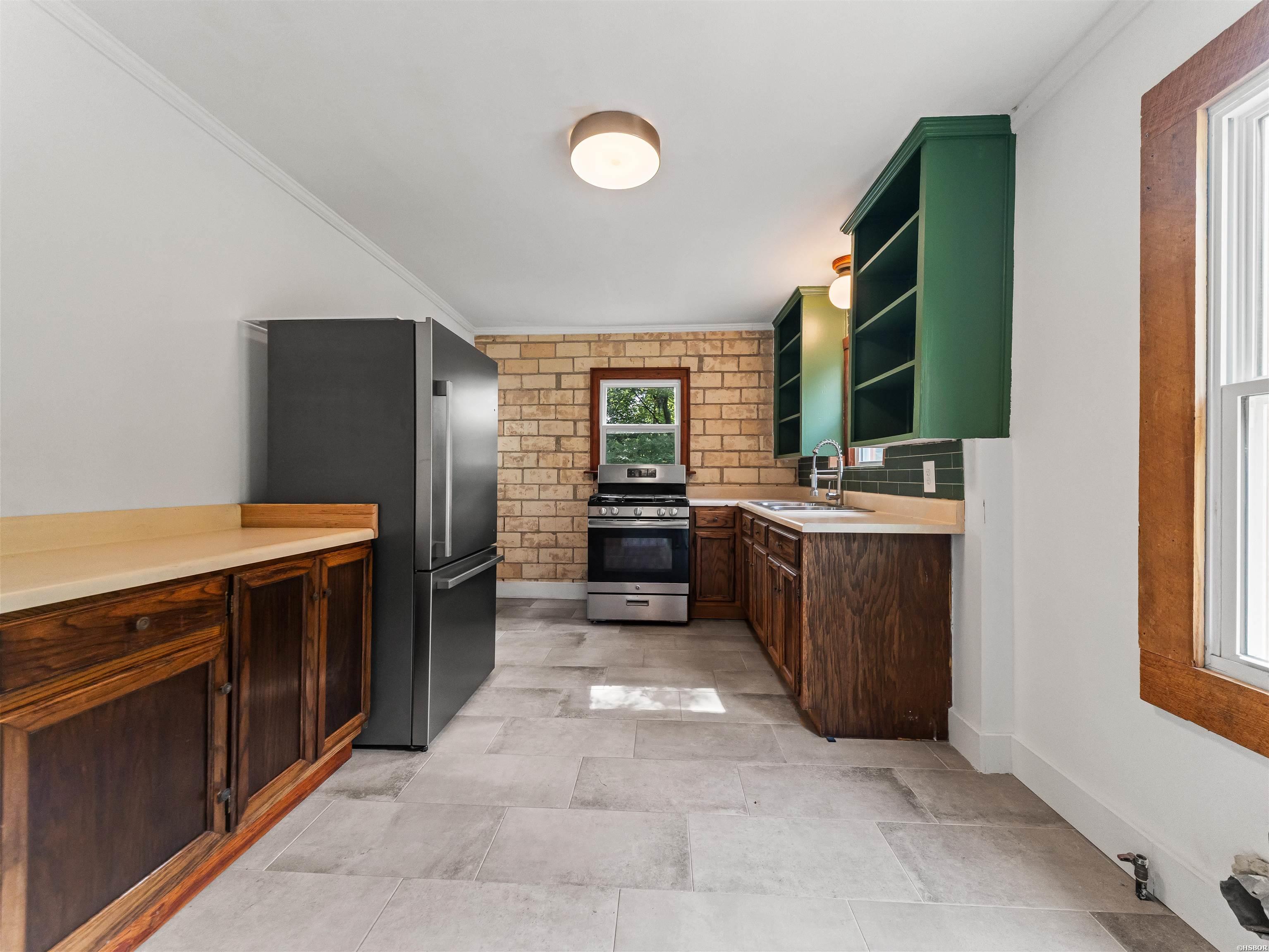 111 Greenway Street Property Photo 12