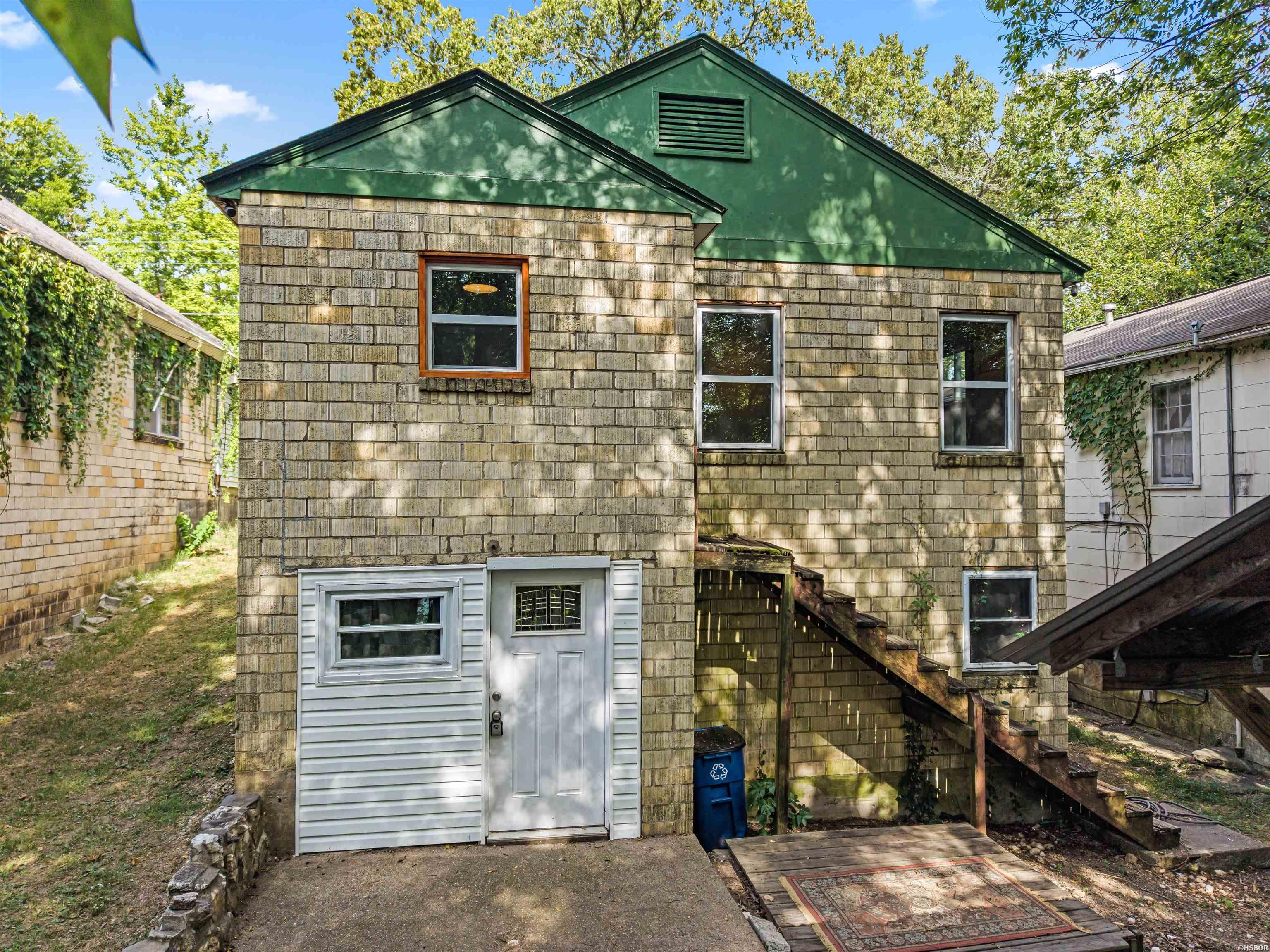 111 Greenway Street Property Photo 24