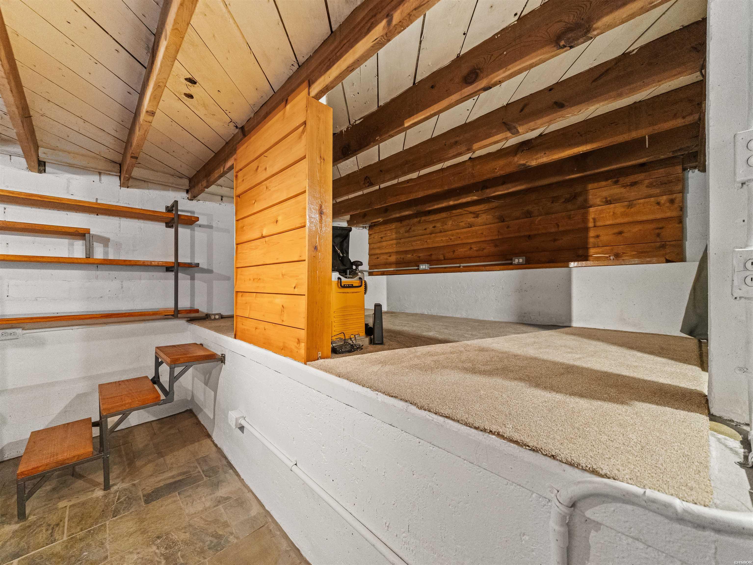 111 Greenway Street Property Photo 29