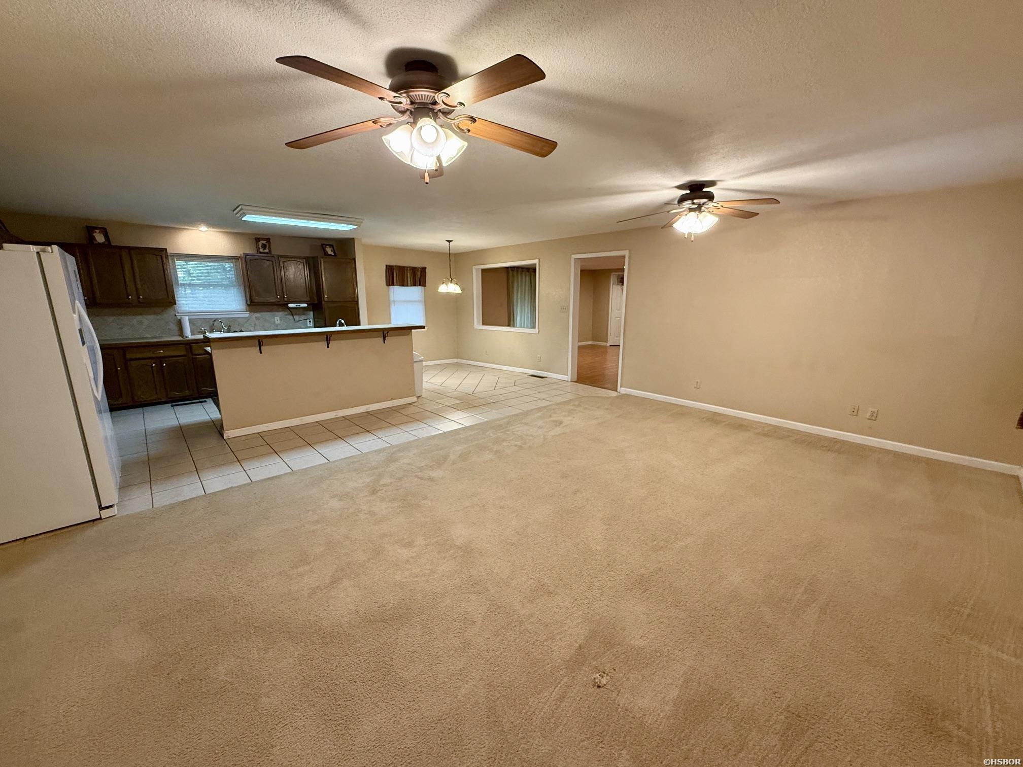120 Knox Court Property Photo 6