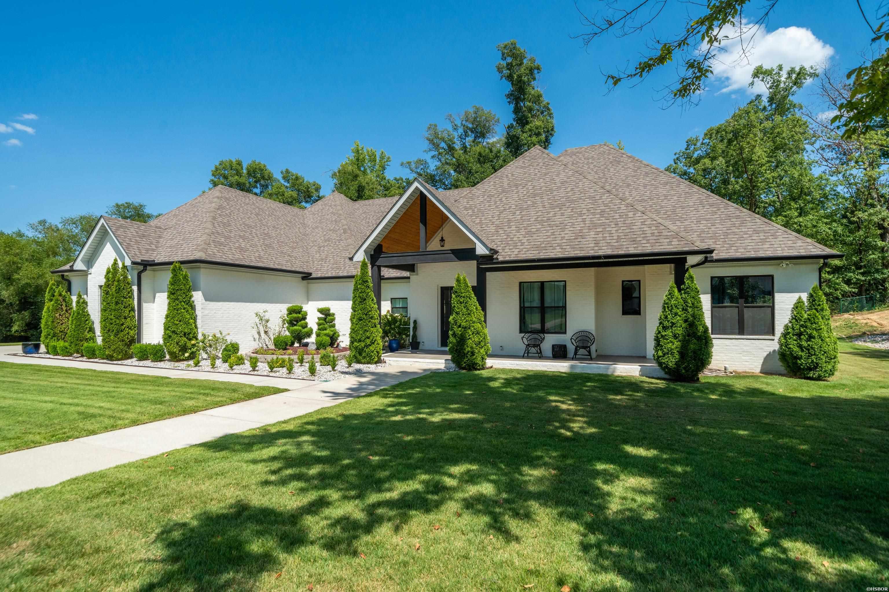 175 Breckling Circle Property Photo 2