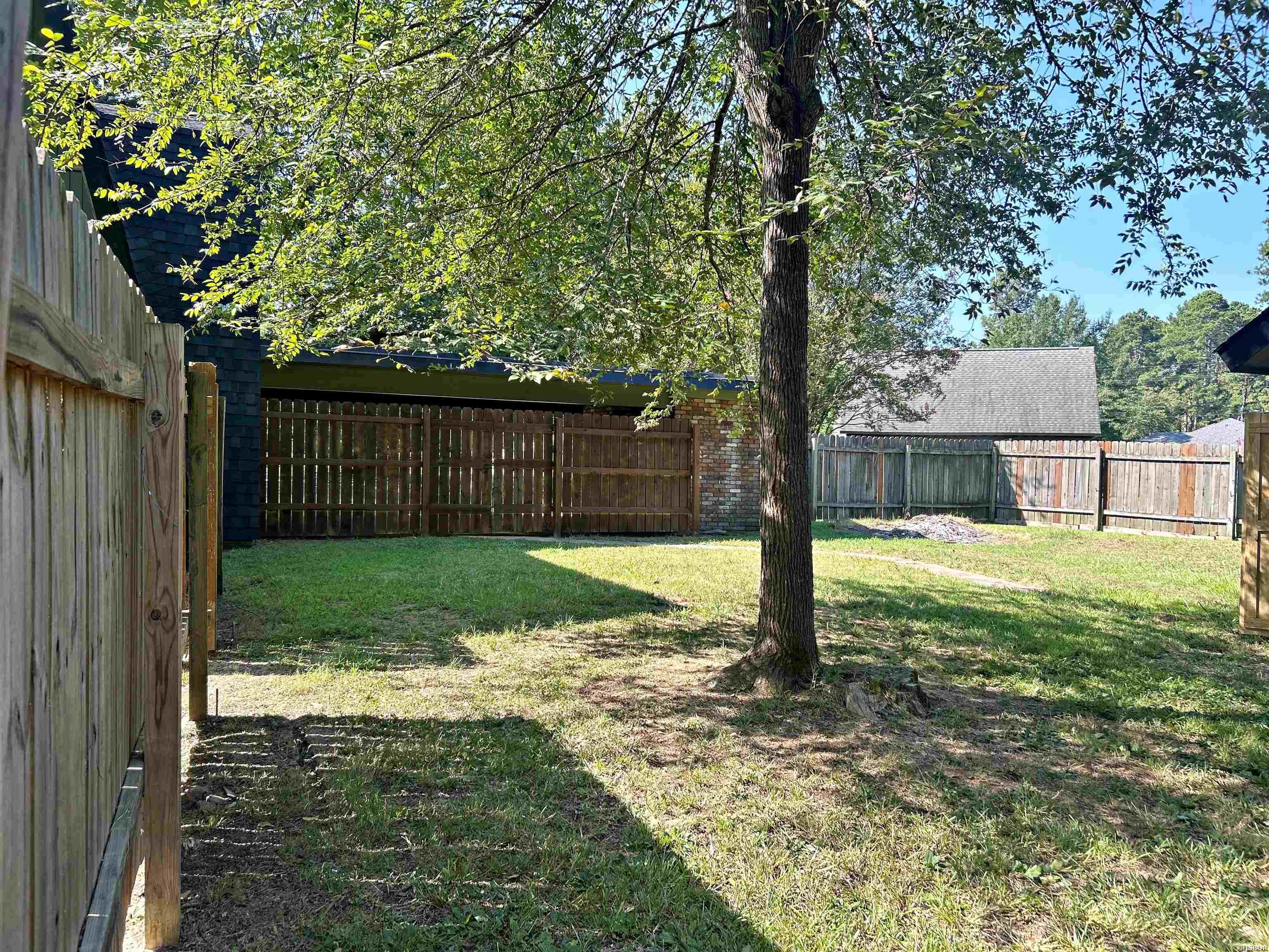 103 Stonegate Court Property Photo 8