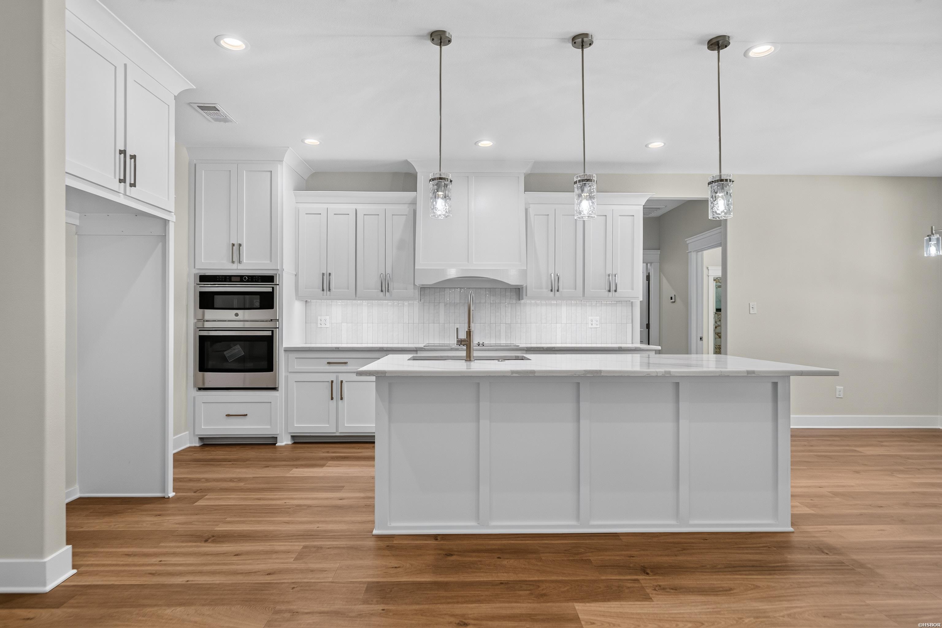 123 Elcano Property Photo 14