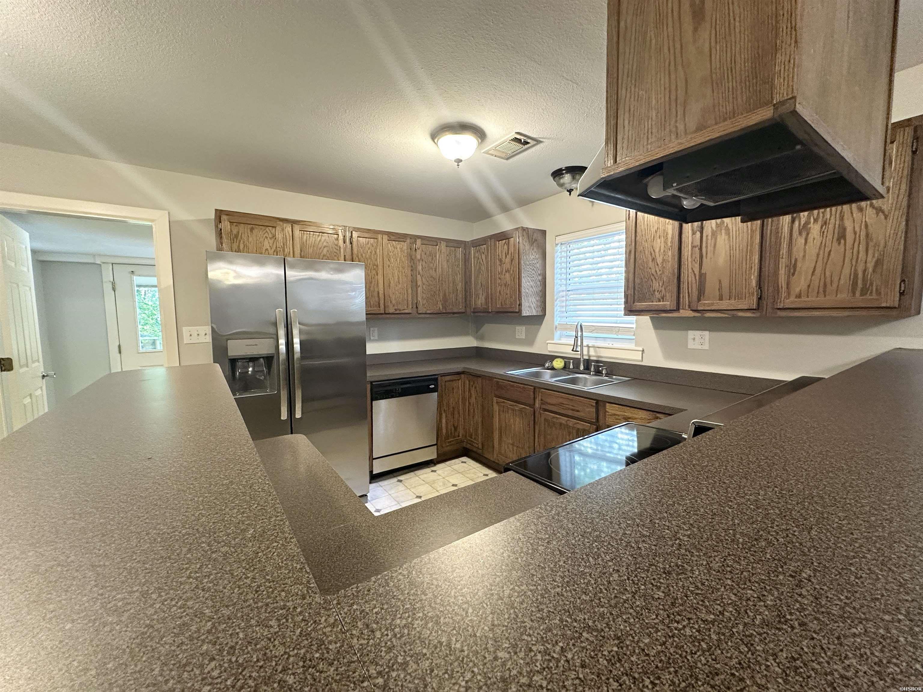 1715 Hobson Avenue Property Photo 8