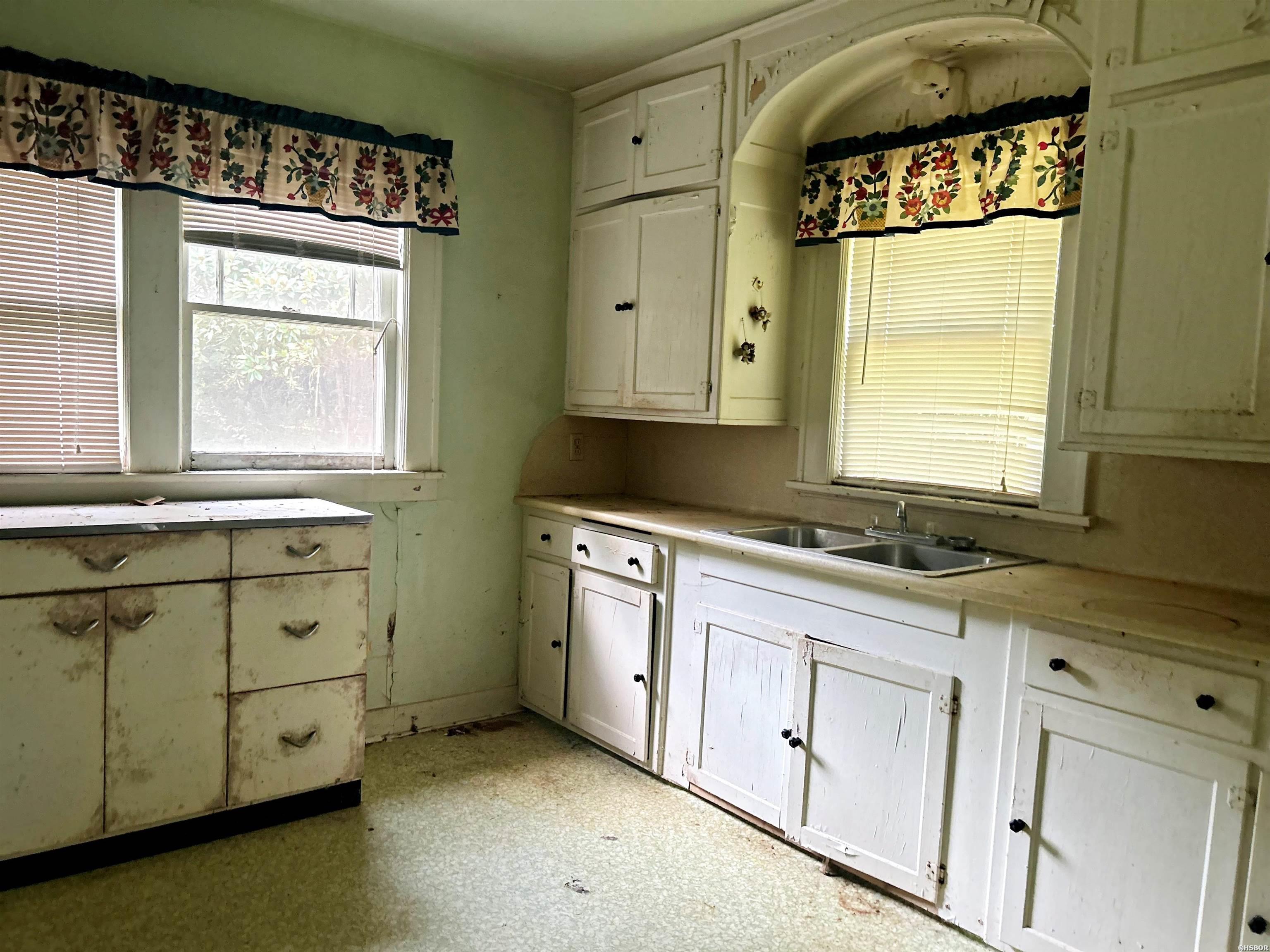 2940 & 3090 Malvern Road Property Photo 13