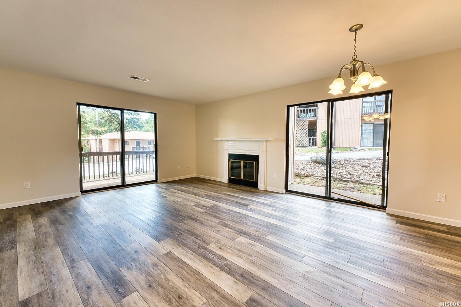 1100 Woodlawn Avenue Property Photo 14