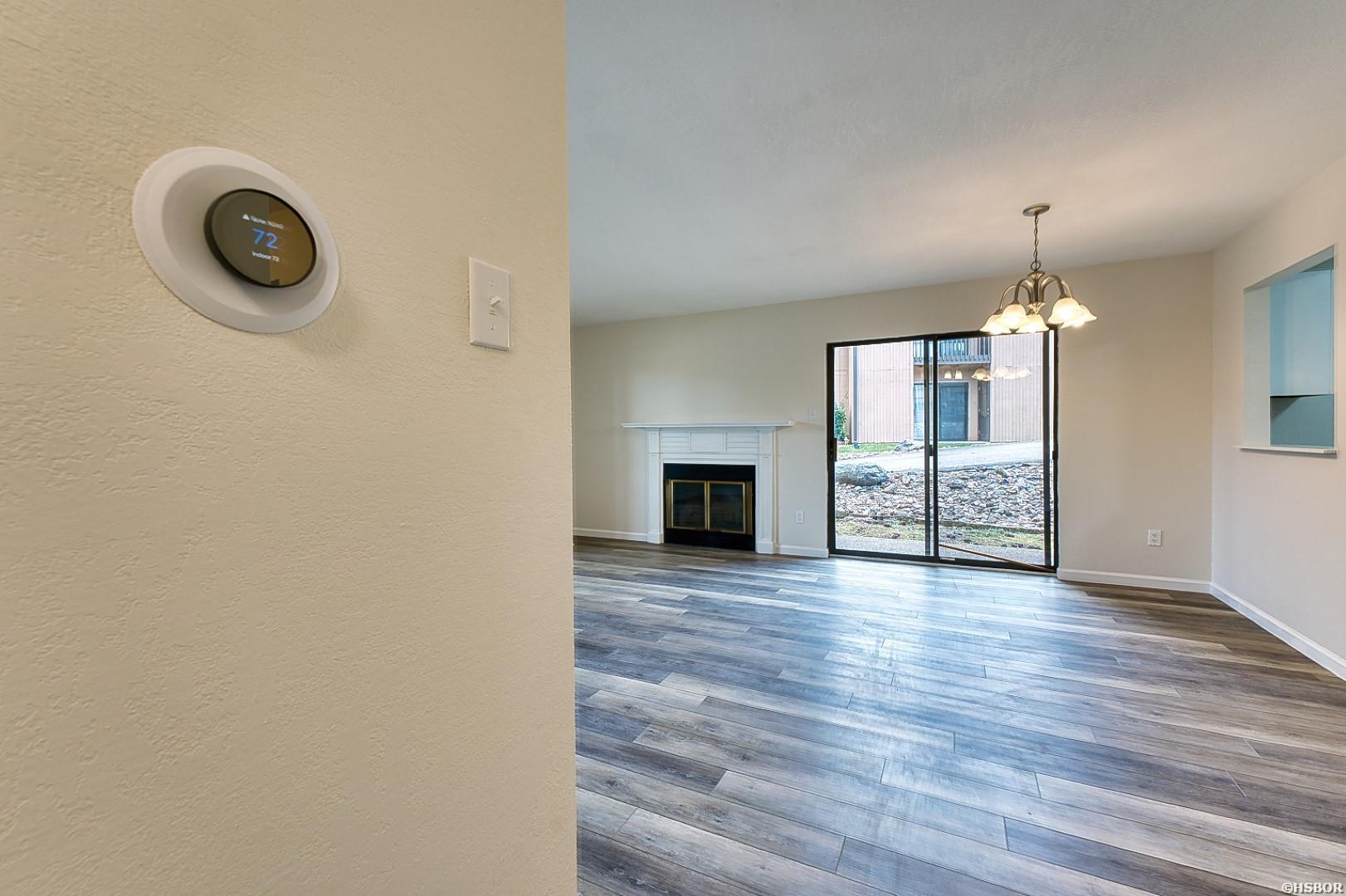 1100 Woodlawn Avenue Property Photo 19