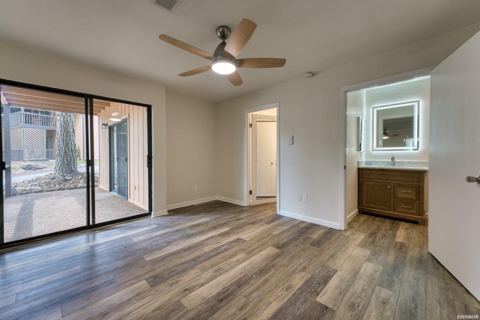 1100 Woodlawn Avenue Property Photo 24