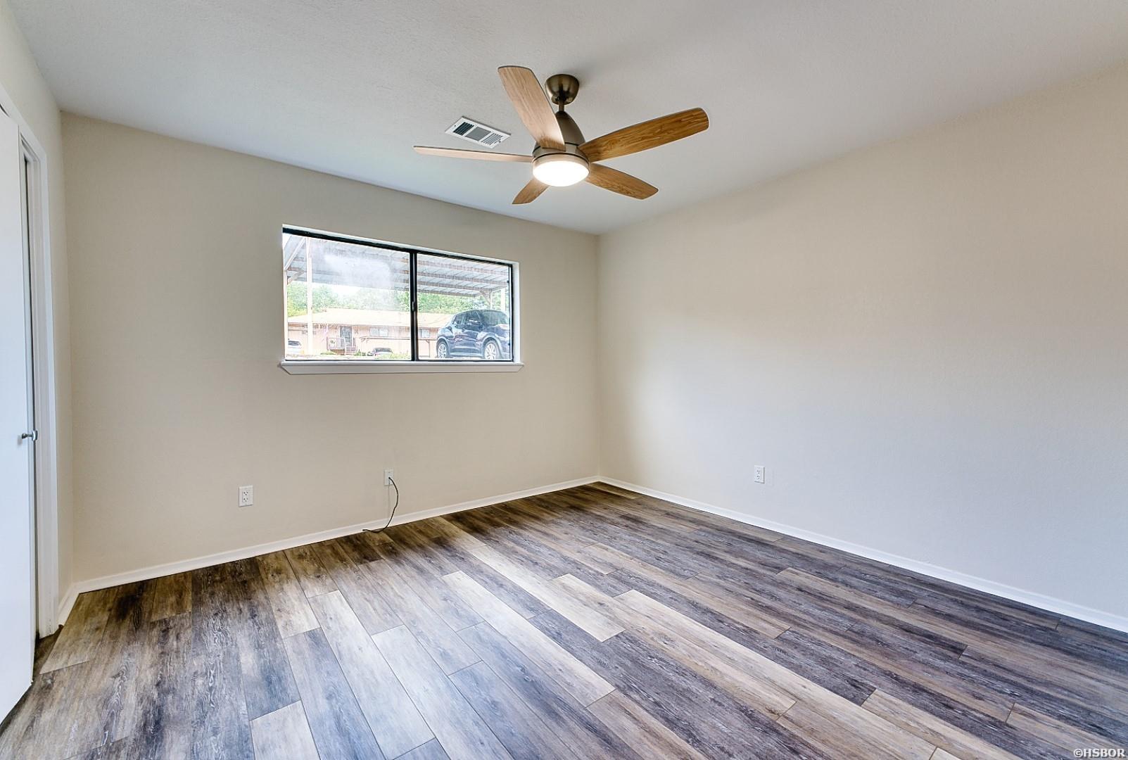 1100 Woodlawn Avenue Property Photo 33