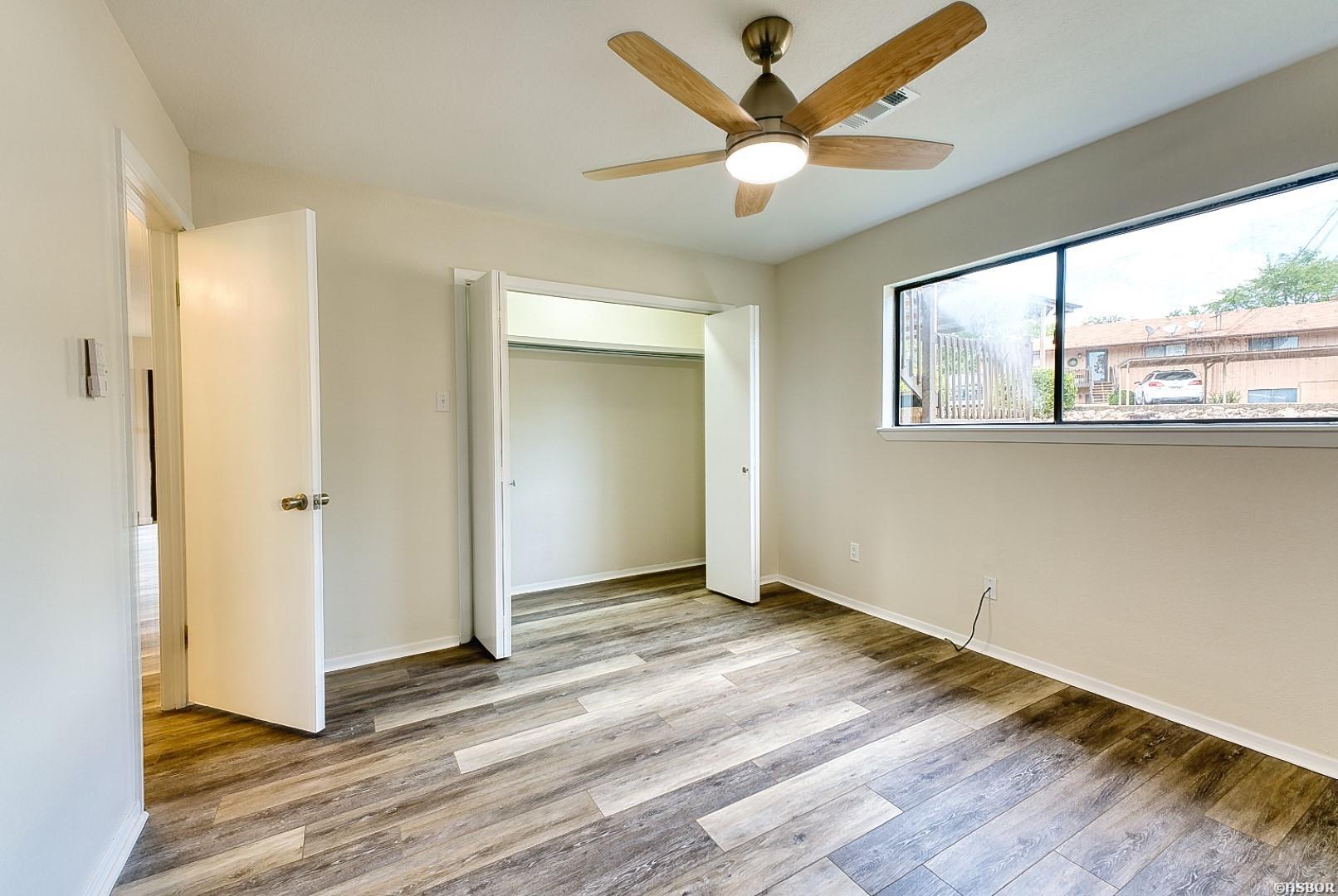 1100 Woodlawn Avenue Property Photo 35