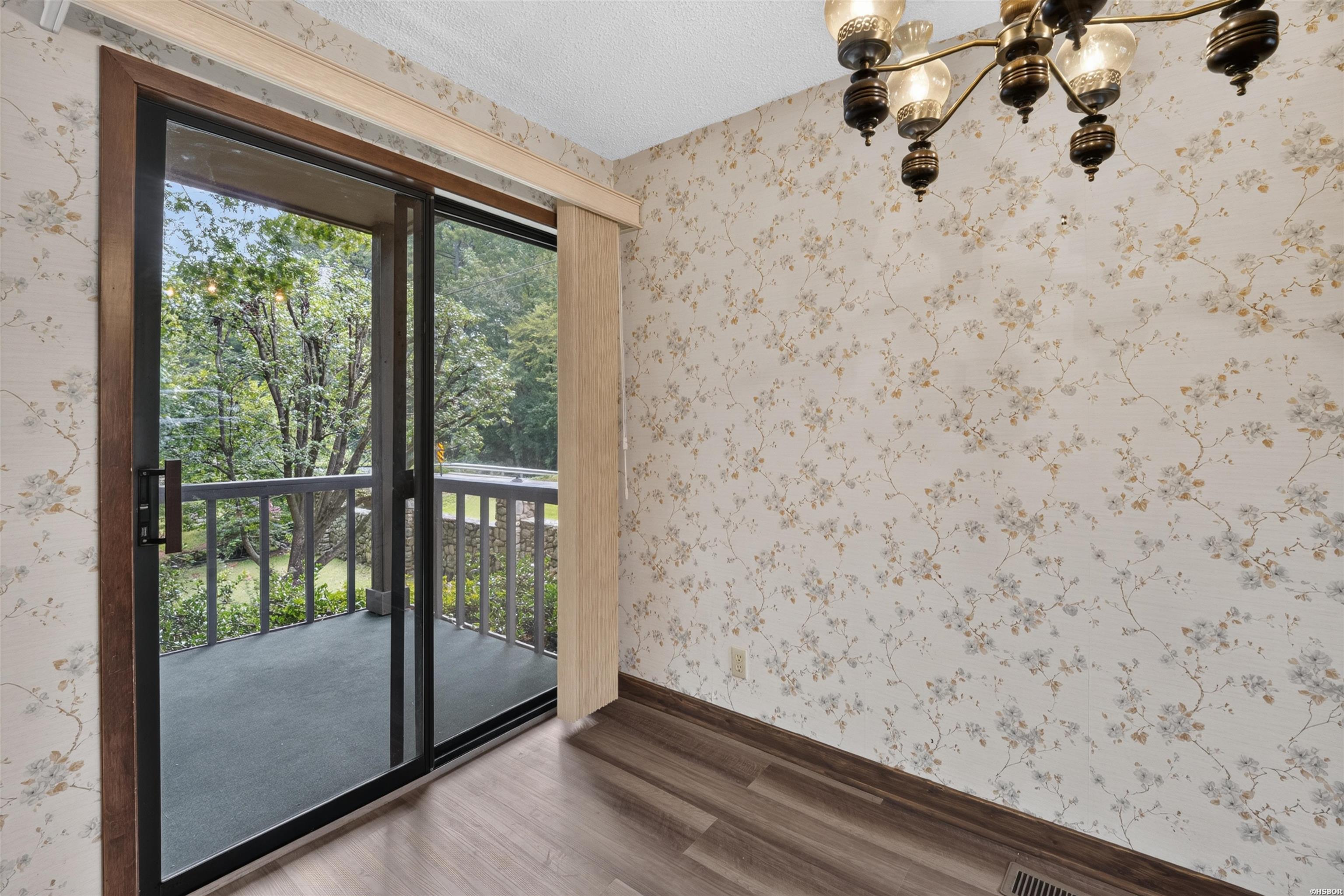 2315 Lakeshore Drive Property Photo 7