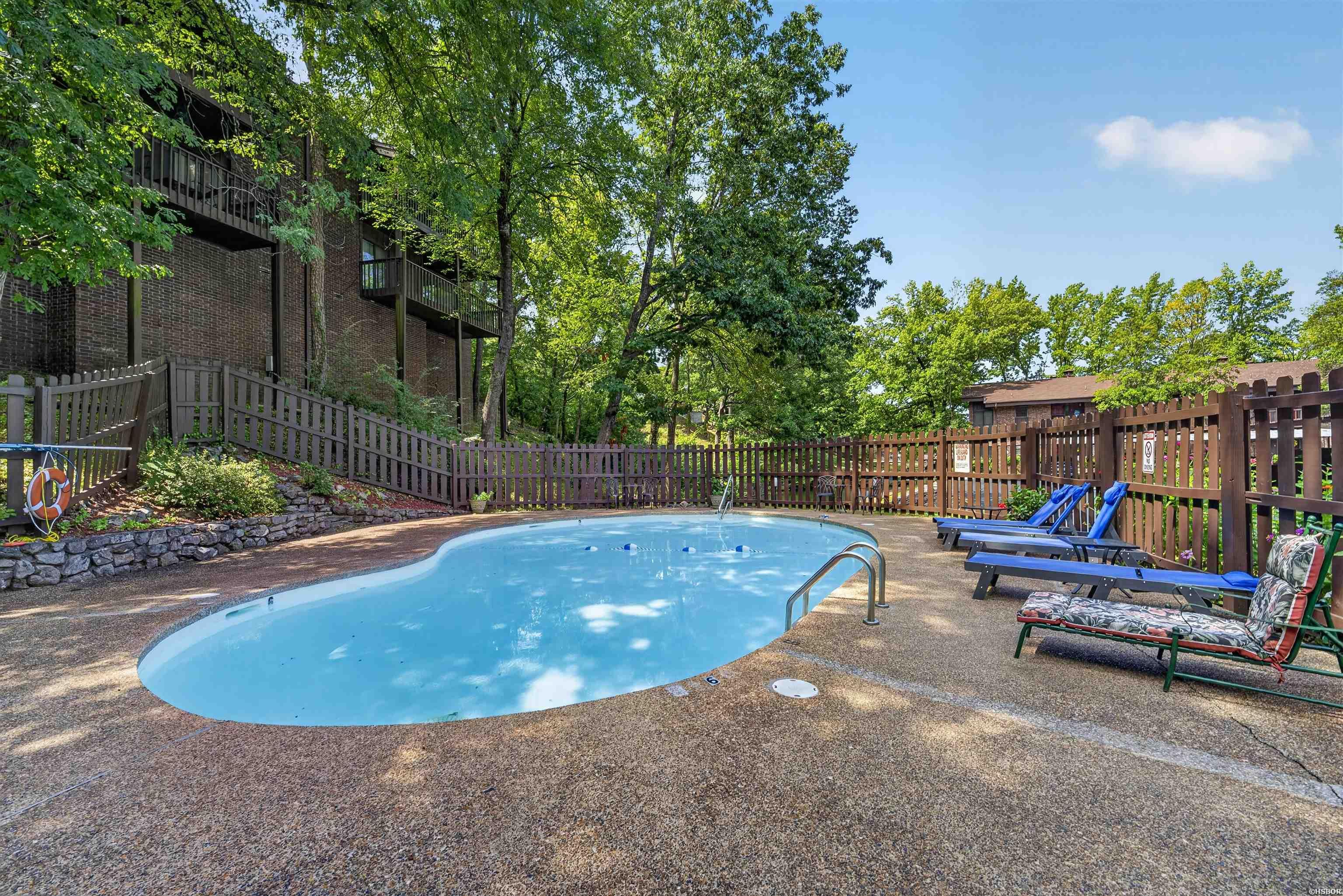 2315 Lakeshore Drive Property Photo 27