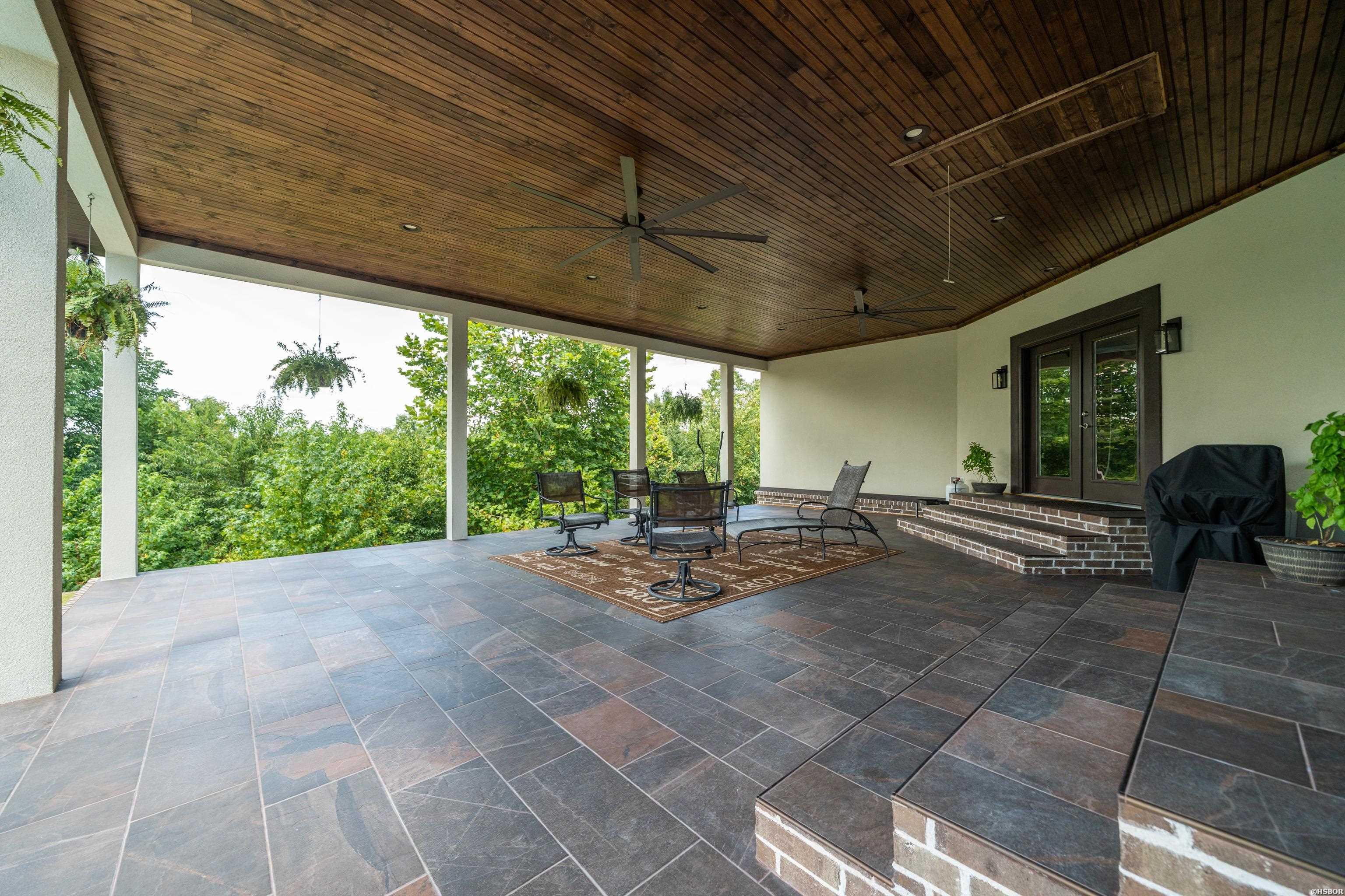 324 Coachlight Road Property Photo 44