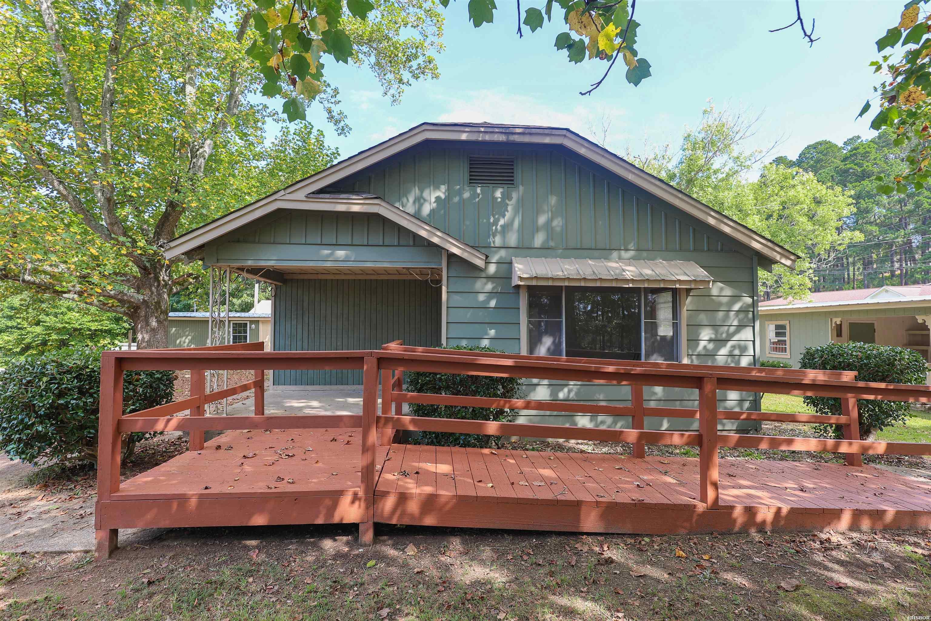 735 S 6th Street Property Photo 5