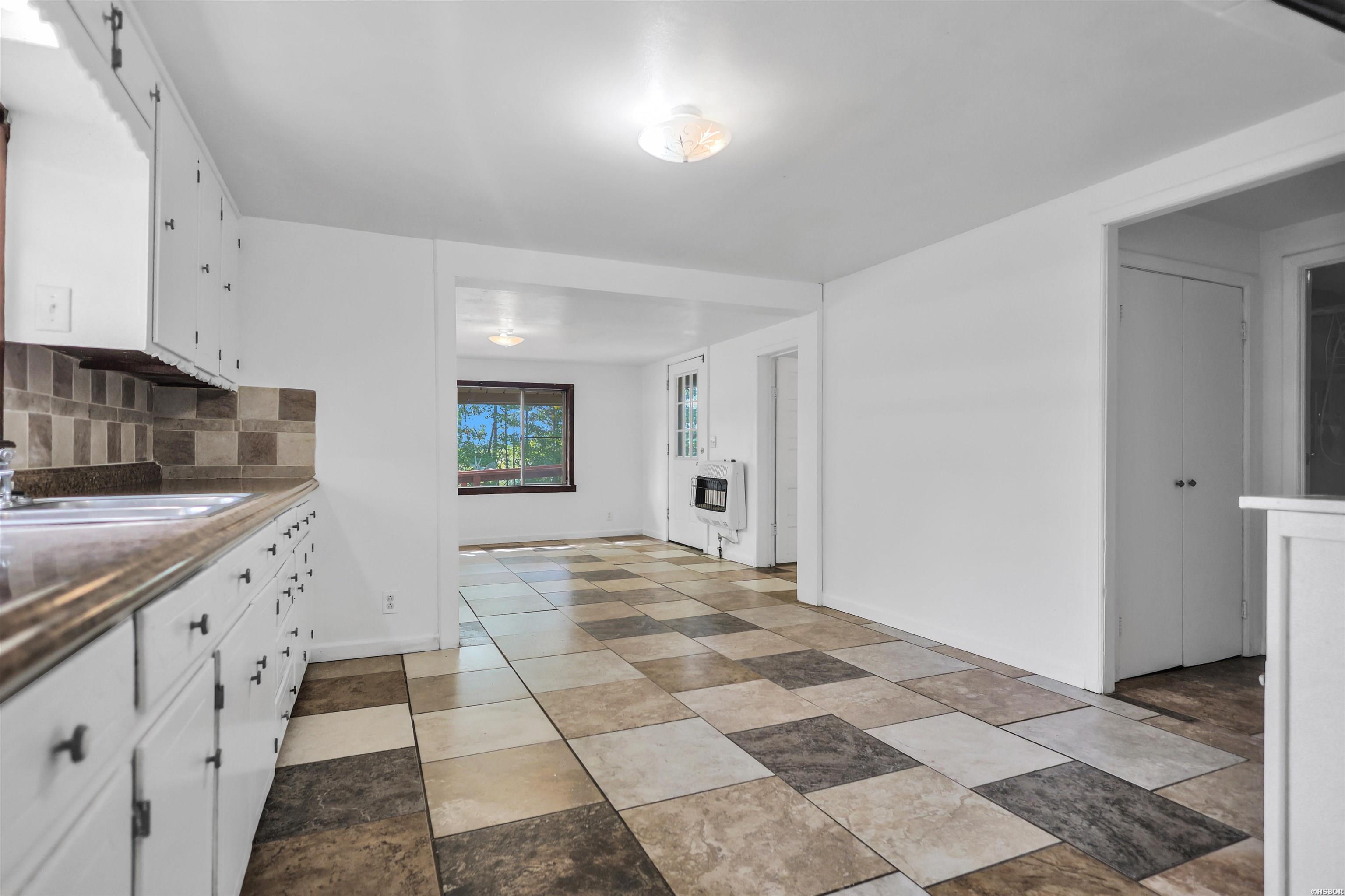 735 S 6th Street Property Photo 18
