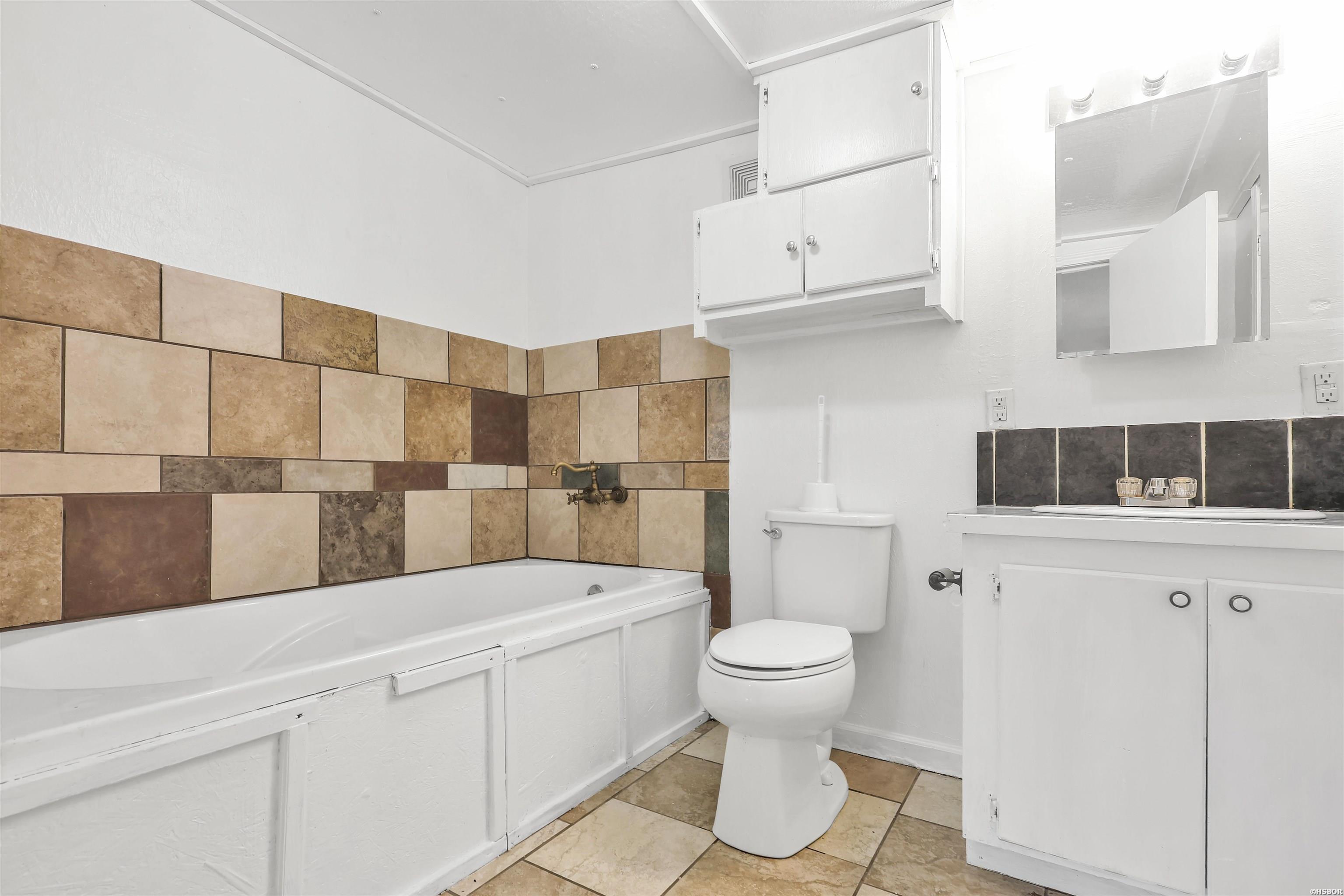 735 S 6th Street Property Photo 26