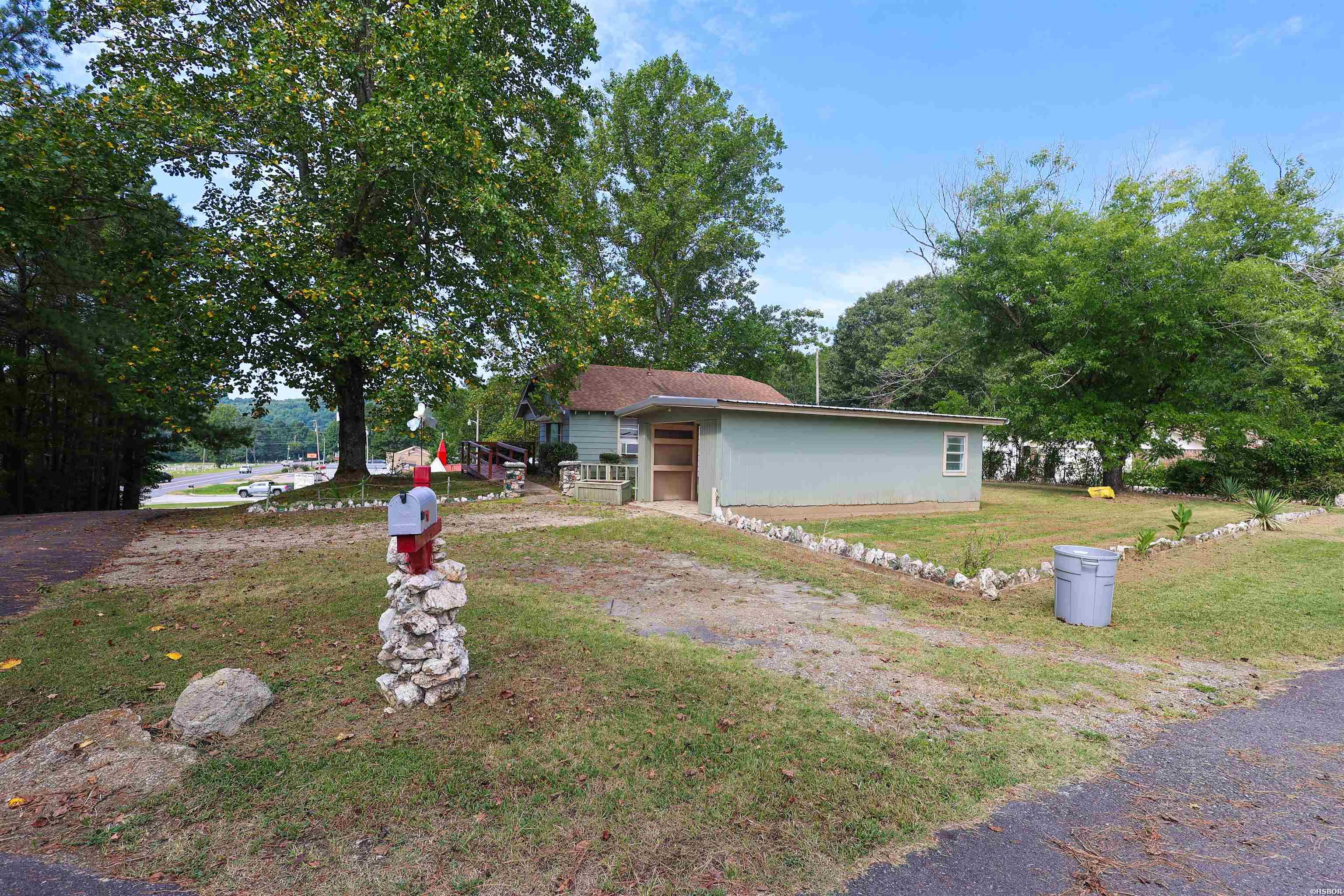 735 S 6th Street Property Photo 47