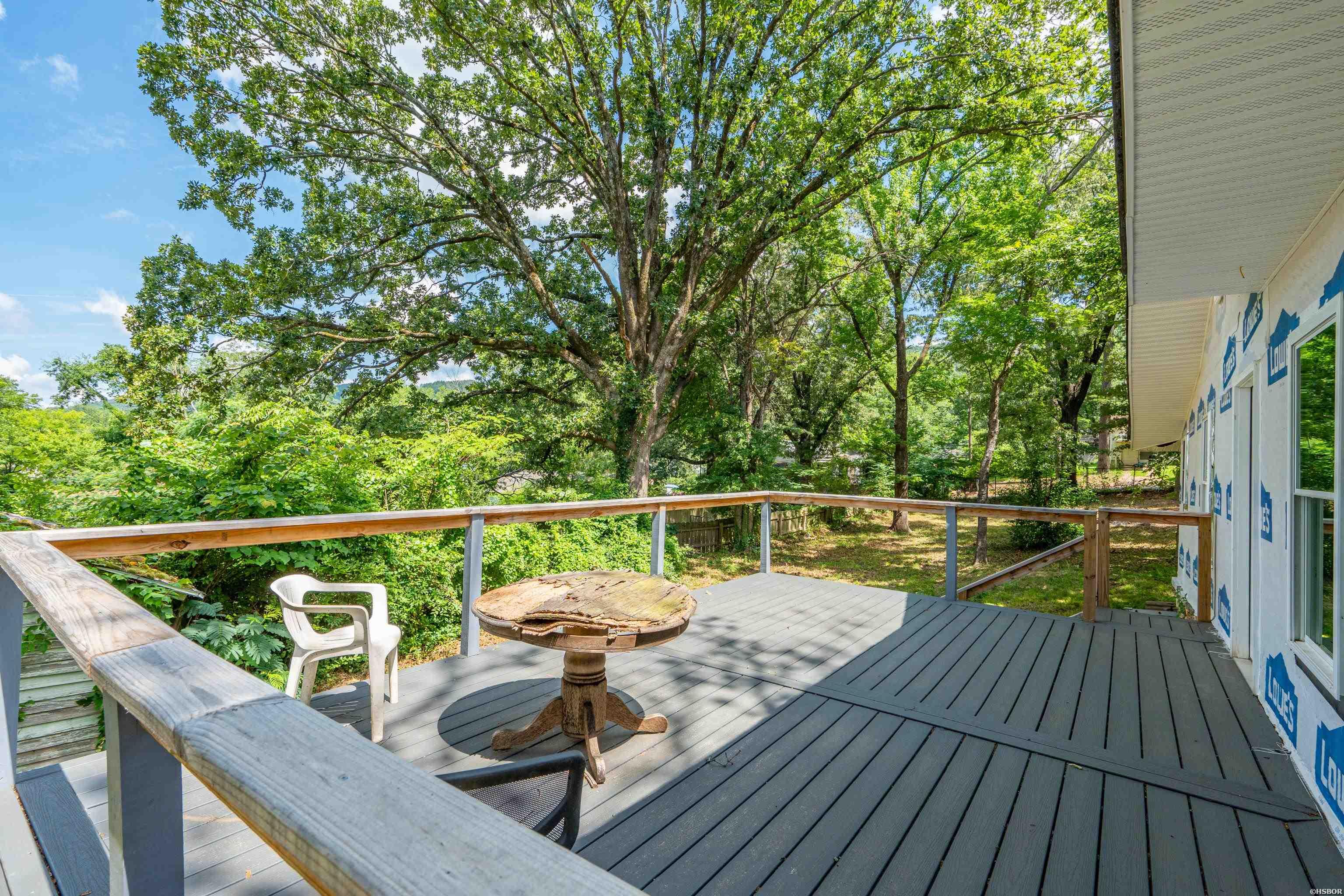 209 Avery Street Property Photo 14