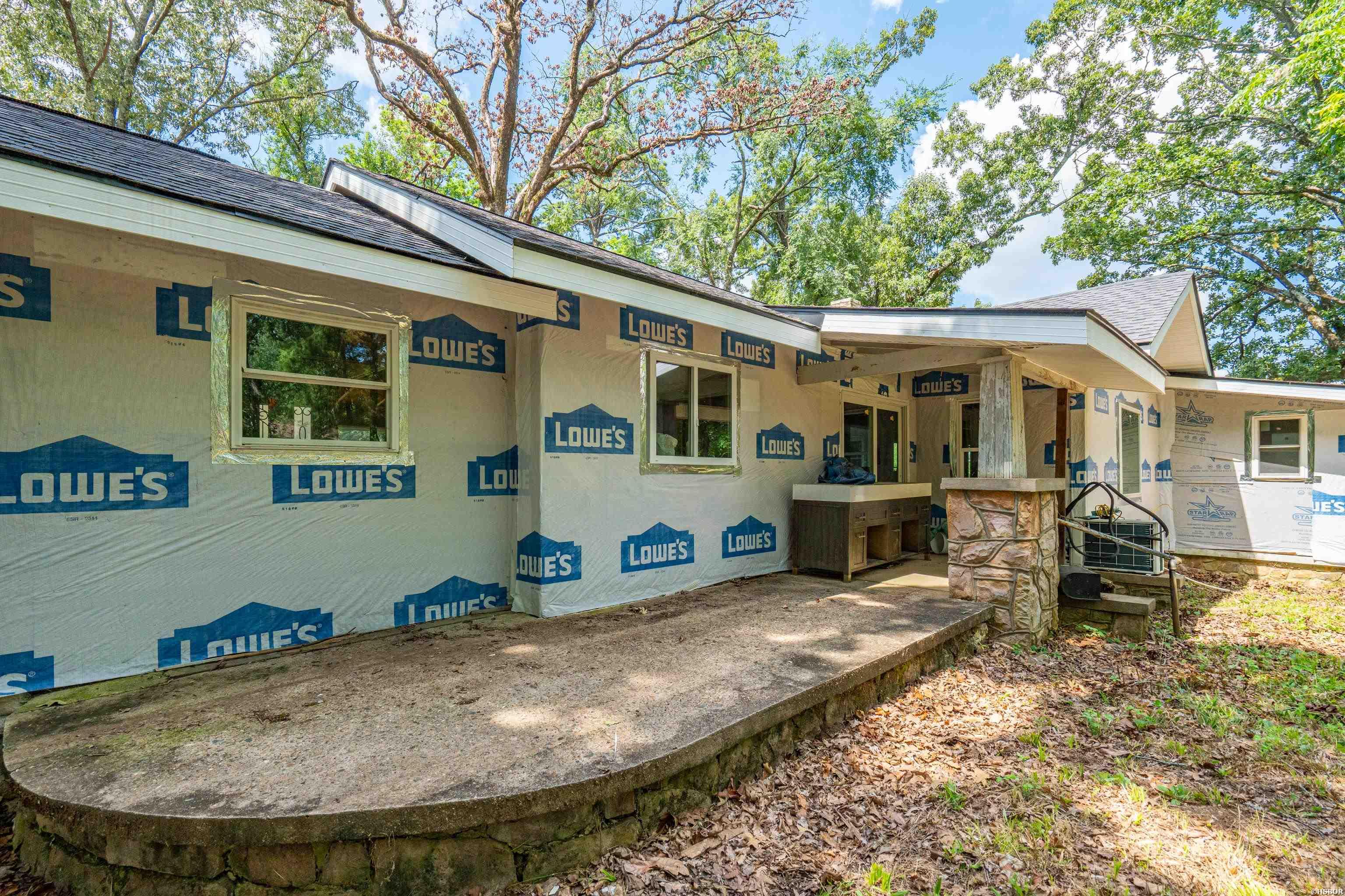 209 Avery Street Property Photo 15